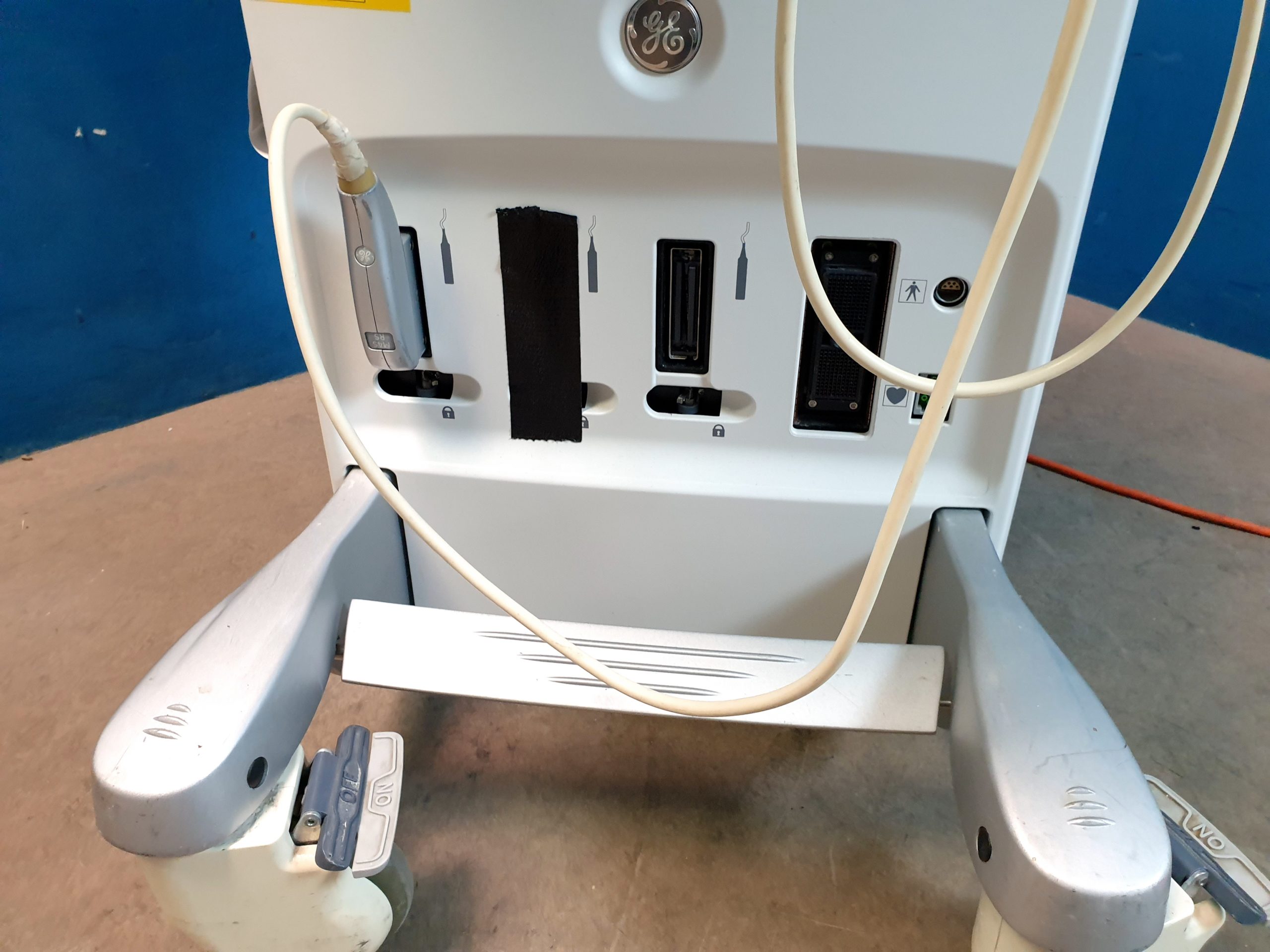 GE Vivid + M4S- RS Kardio Sonde -defekt - Optischer Fehler – Bild 11