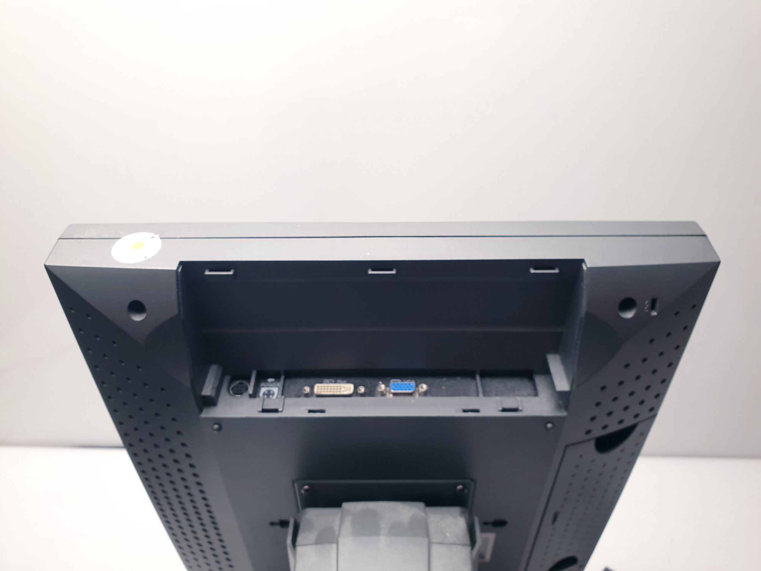 TOTOKU MDL1809A LCD Monitor – Bild 7