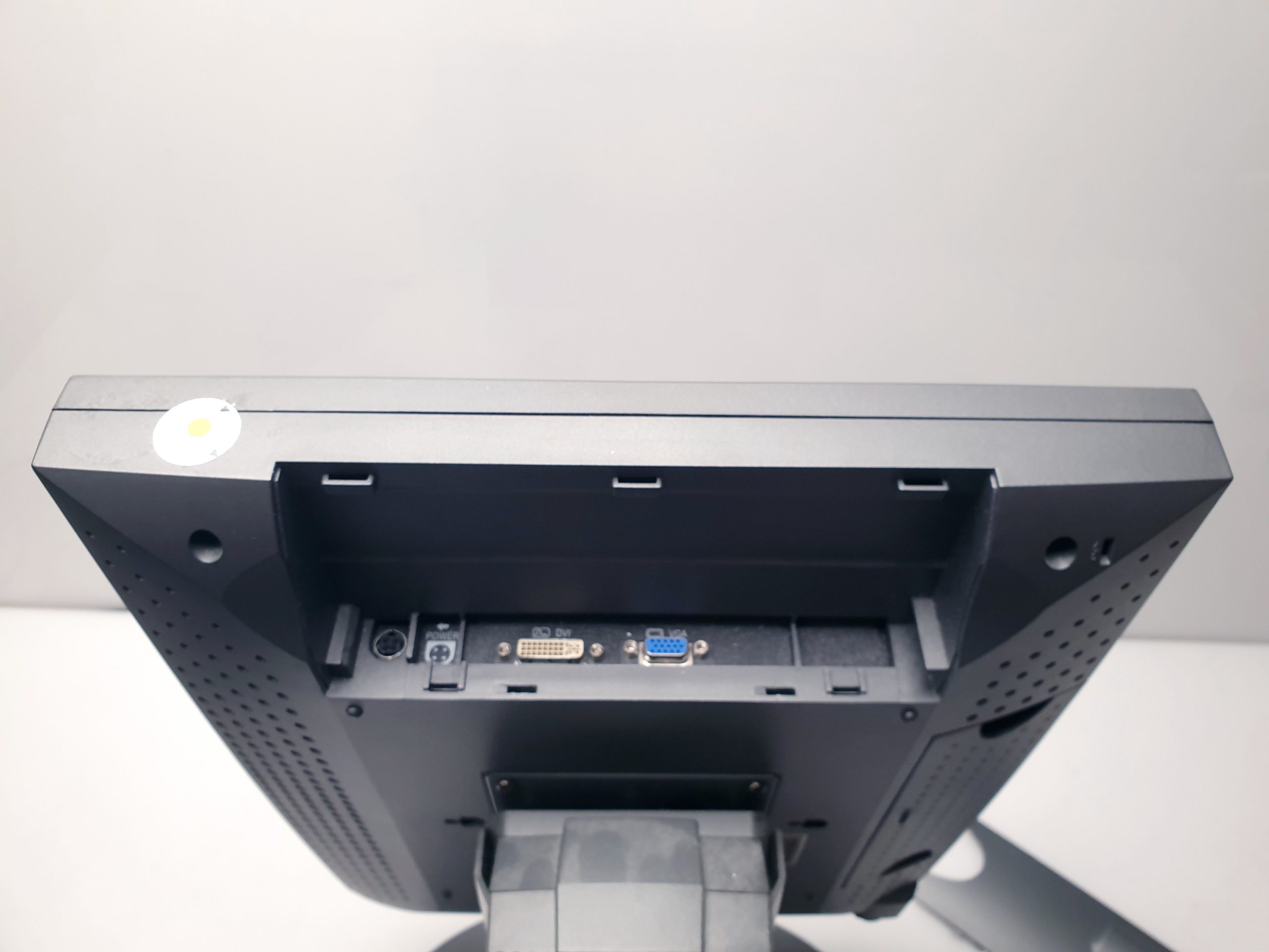 TOTOKU MDL1809A LCD Monitor – Bild 8