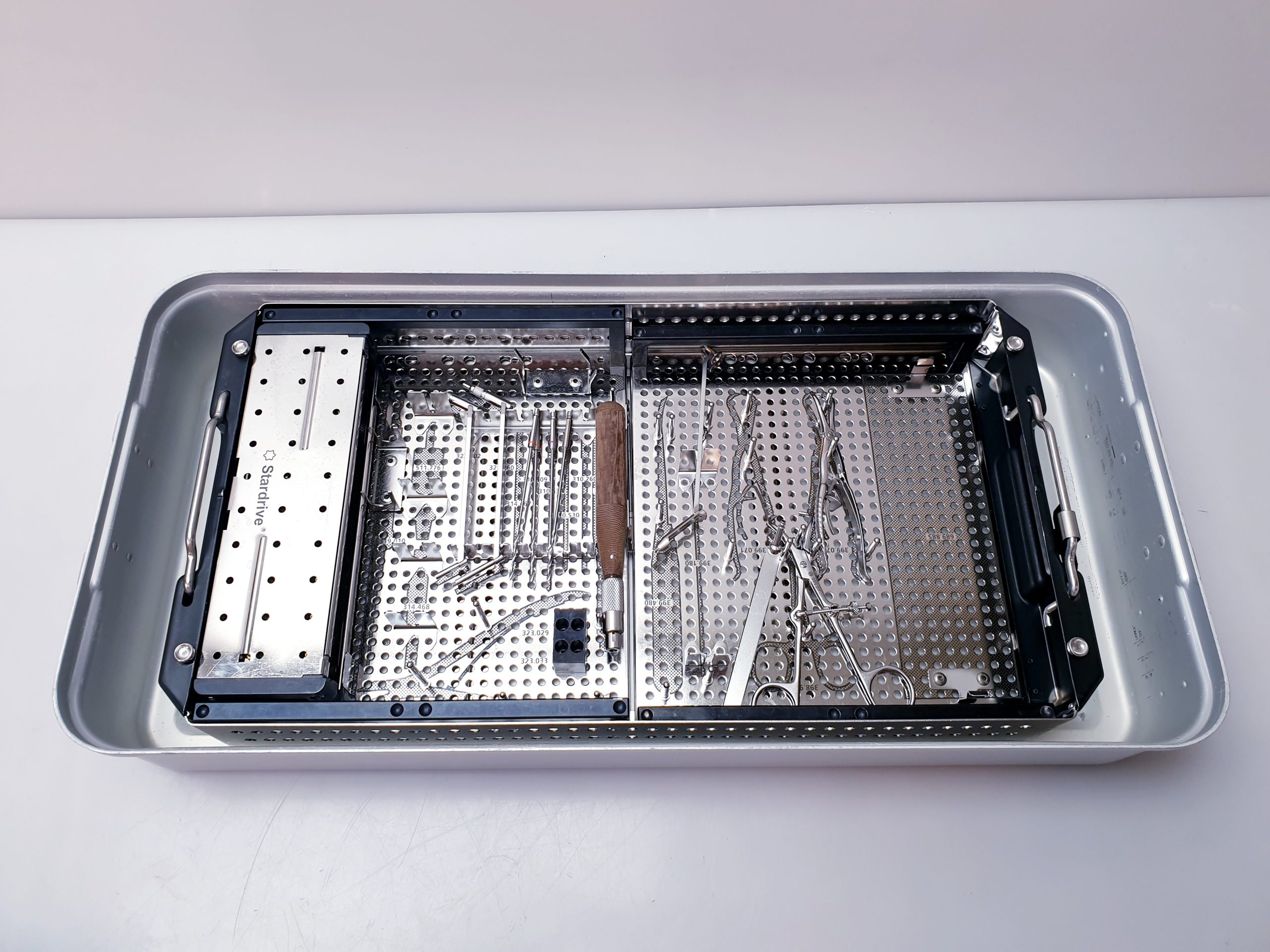Synthes VA-LCP TWO-COLUM DISTAL RADIUS PLATE 2.4 - Op Instrumenets – Bild 9