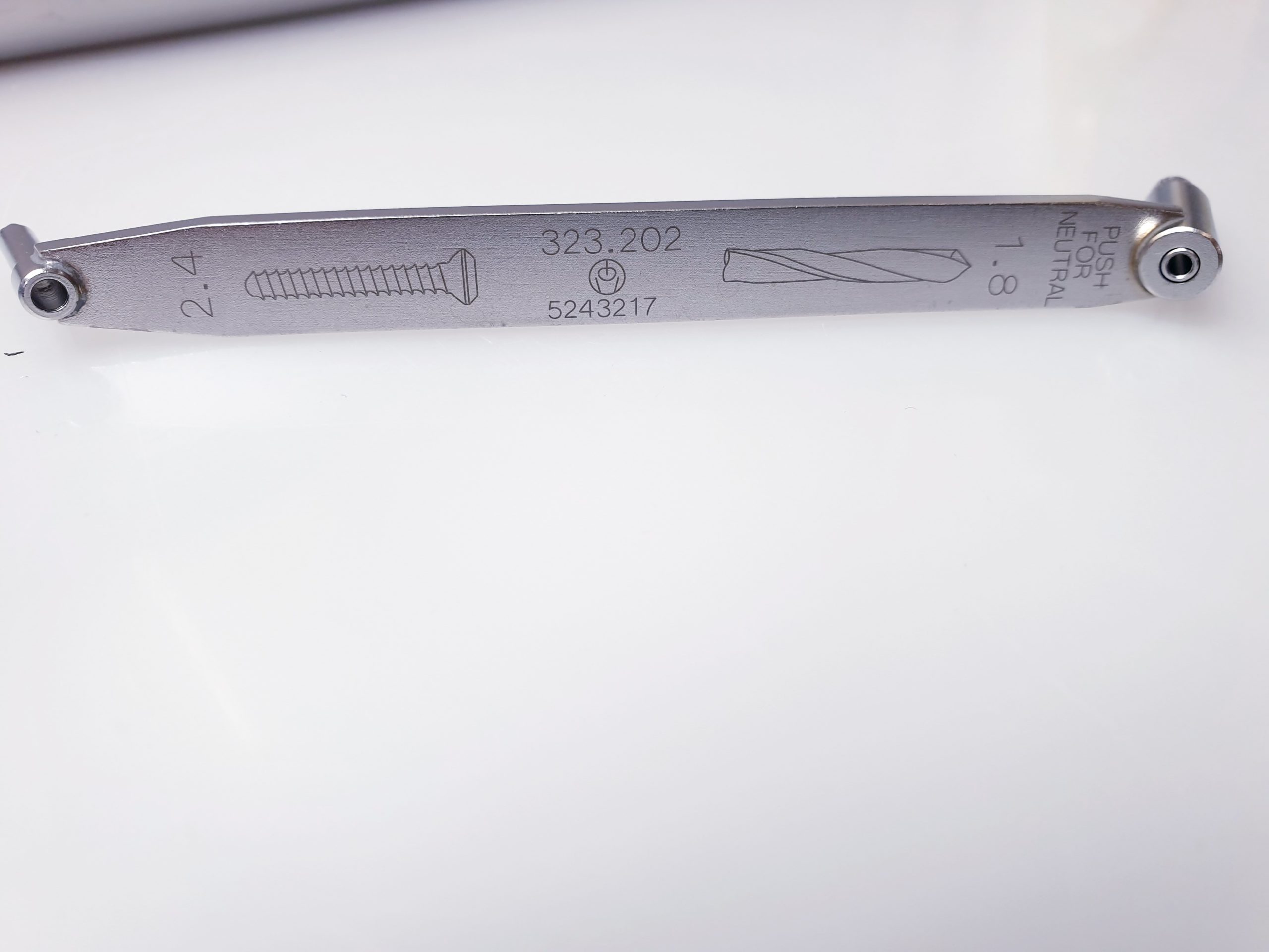 Synthes VA-LCP TWO-COLUM DISTAL RADIUS PLATE 2.4 - Op Instrumenets – Bild 26
