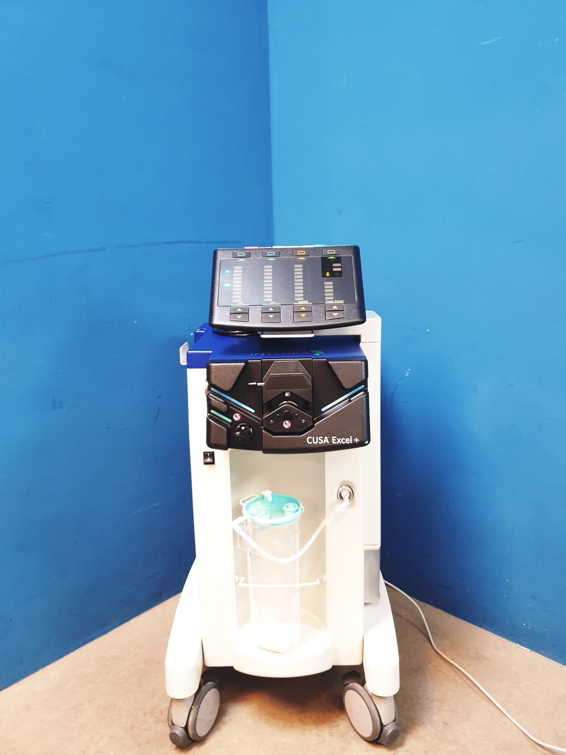 Integra CUSA Excel + Dual Footswitch