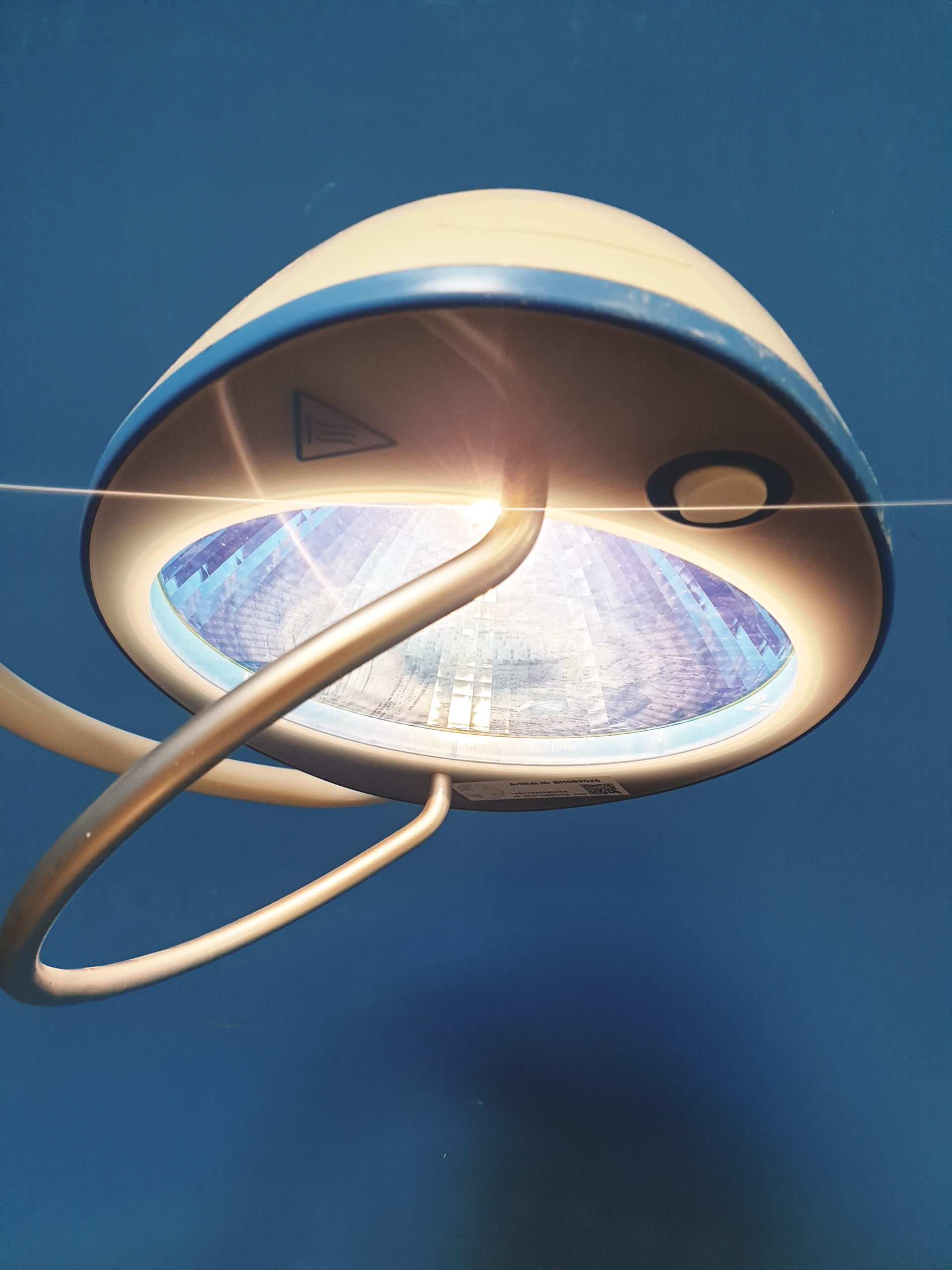 Maquet Blue 30 Behandlungslampe Fahrbar mobil Untersuchungslampe – Bild 6