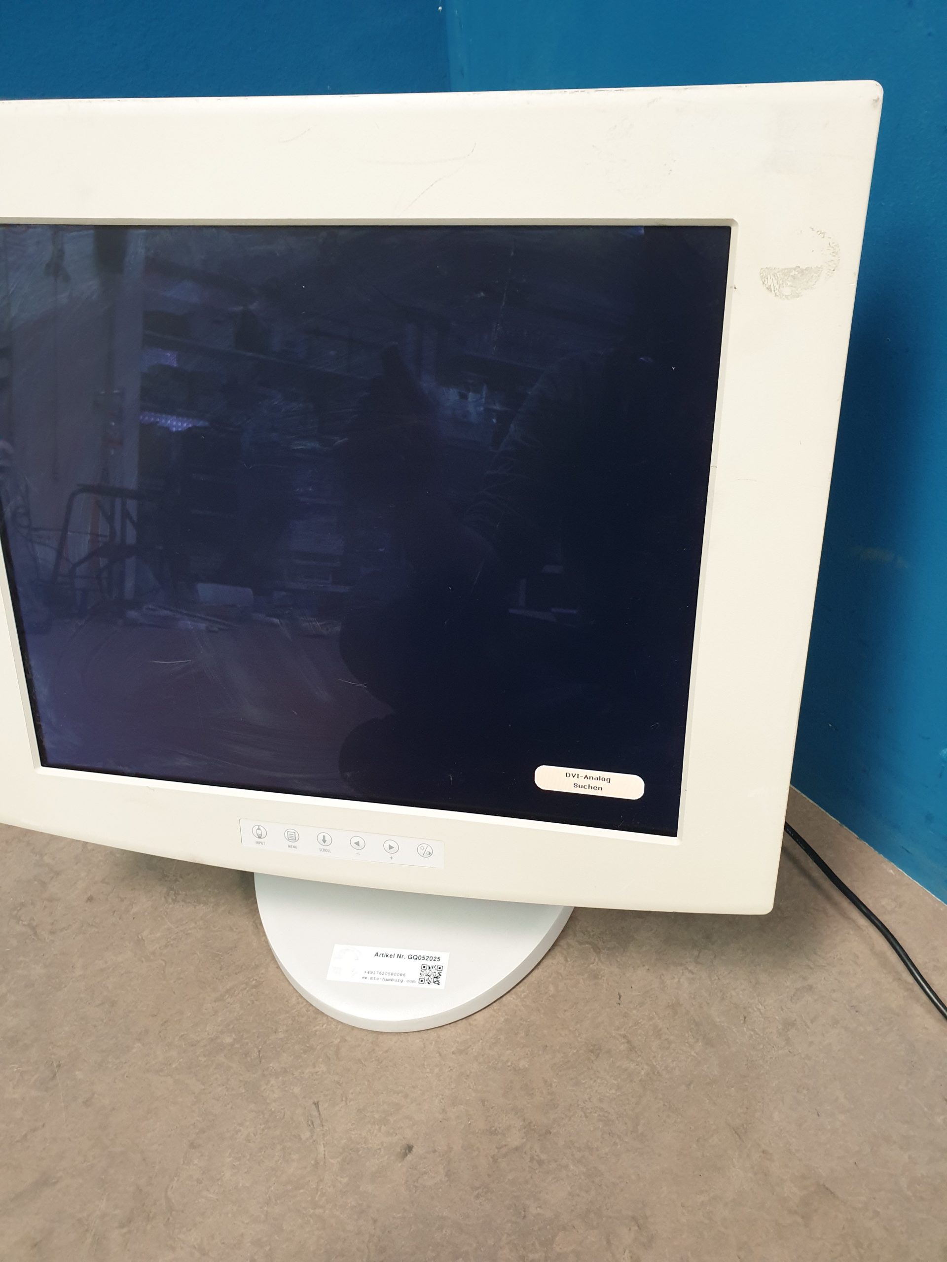 NDS V3C-SX18-A143 LCD Medical Display Monitor 18 video endoscopy mit Netzteil – Bild 3