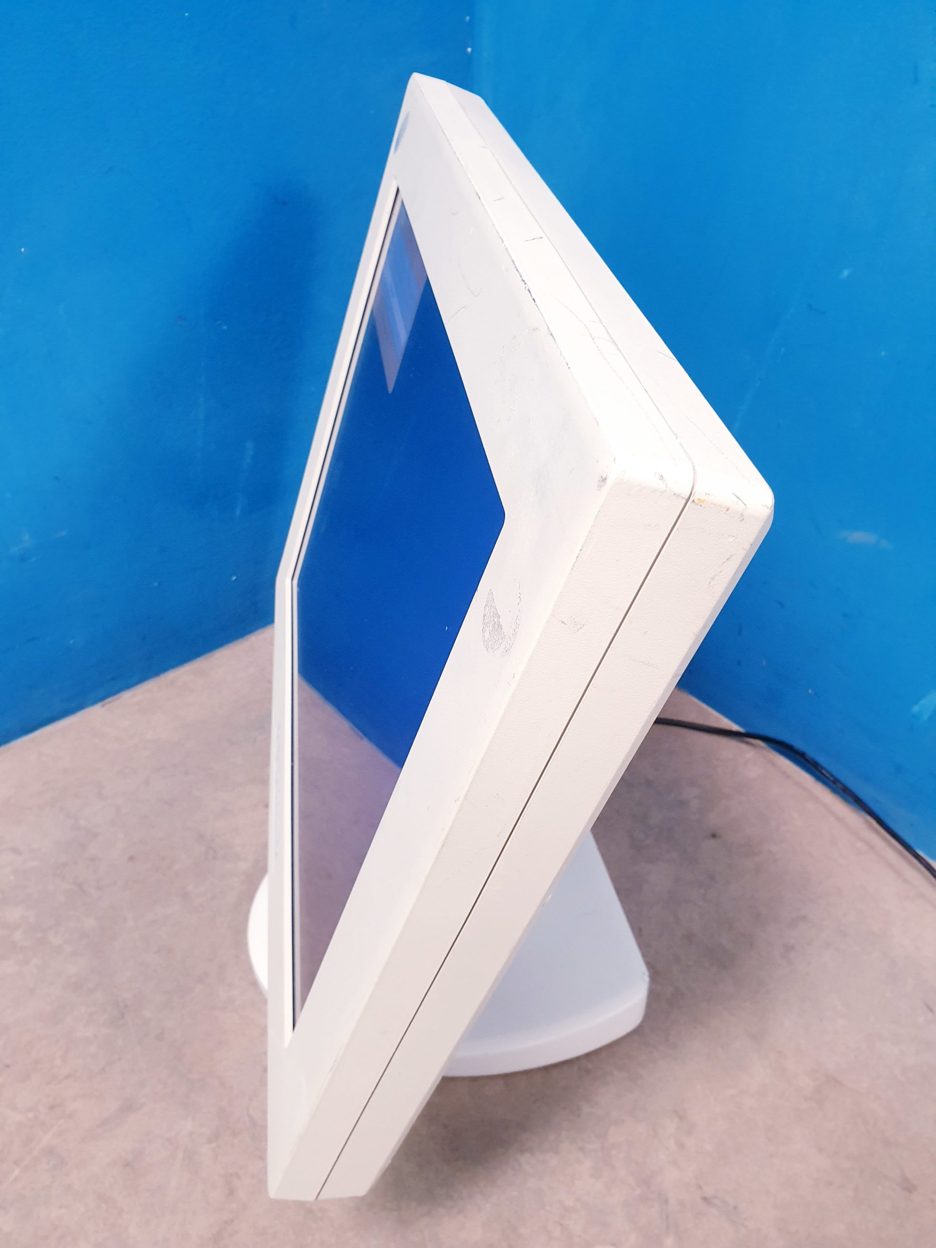 NDS V3C-SX18-A143 LCD Medical Display Monitor 18 video endoscopy mit Netzteil – Bild 7