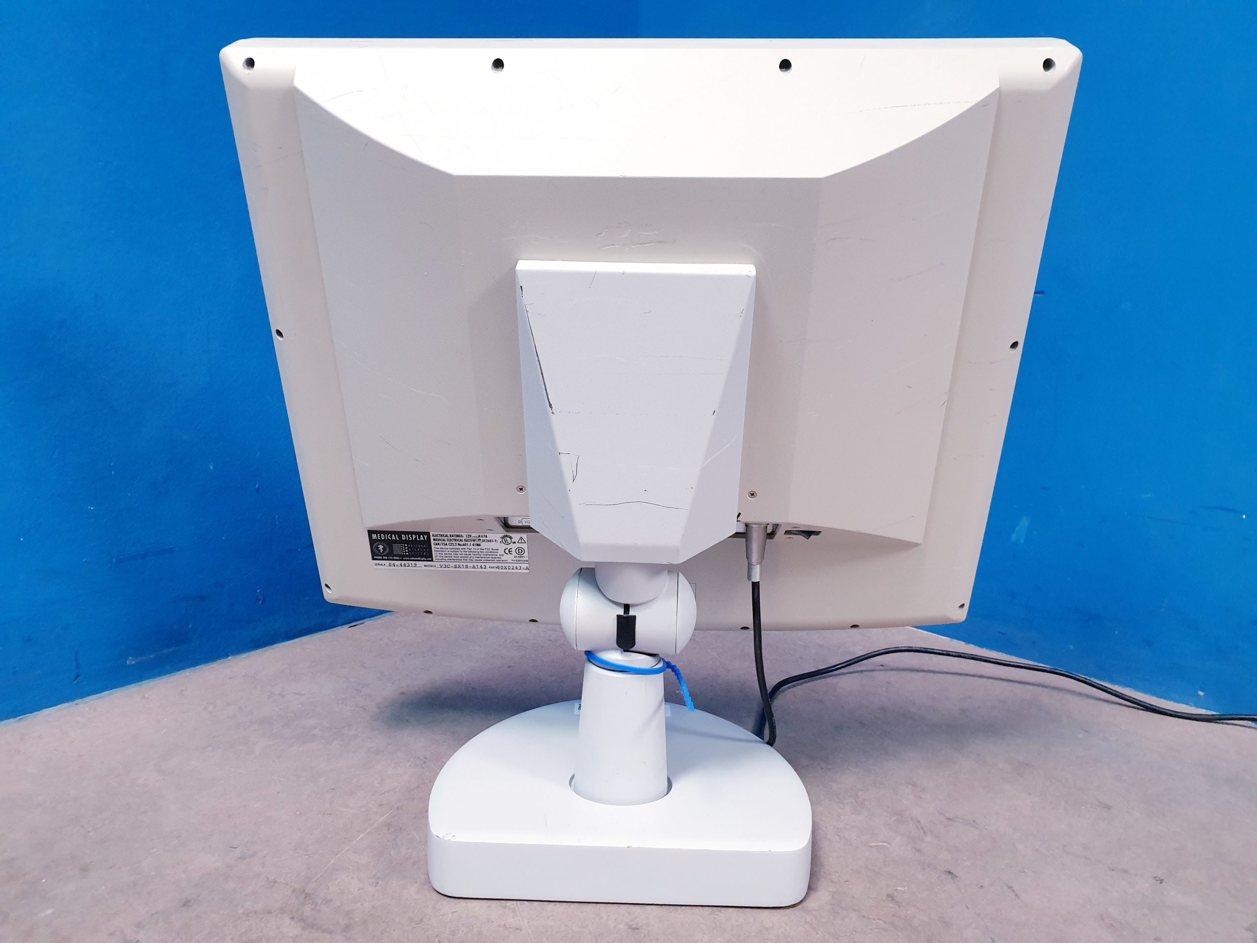 NDS V3C-SX18-A143 LCD Medical Display Monitor 18 video endoscopy mit Netzteil – Bild 8