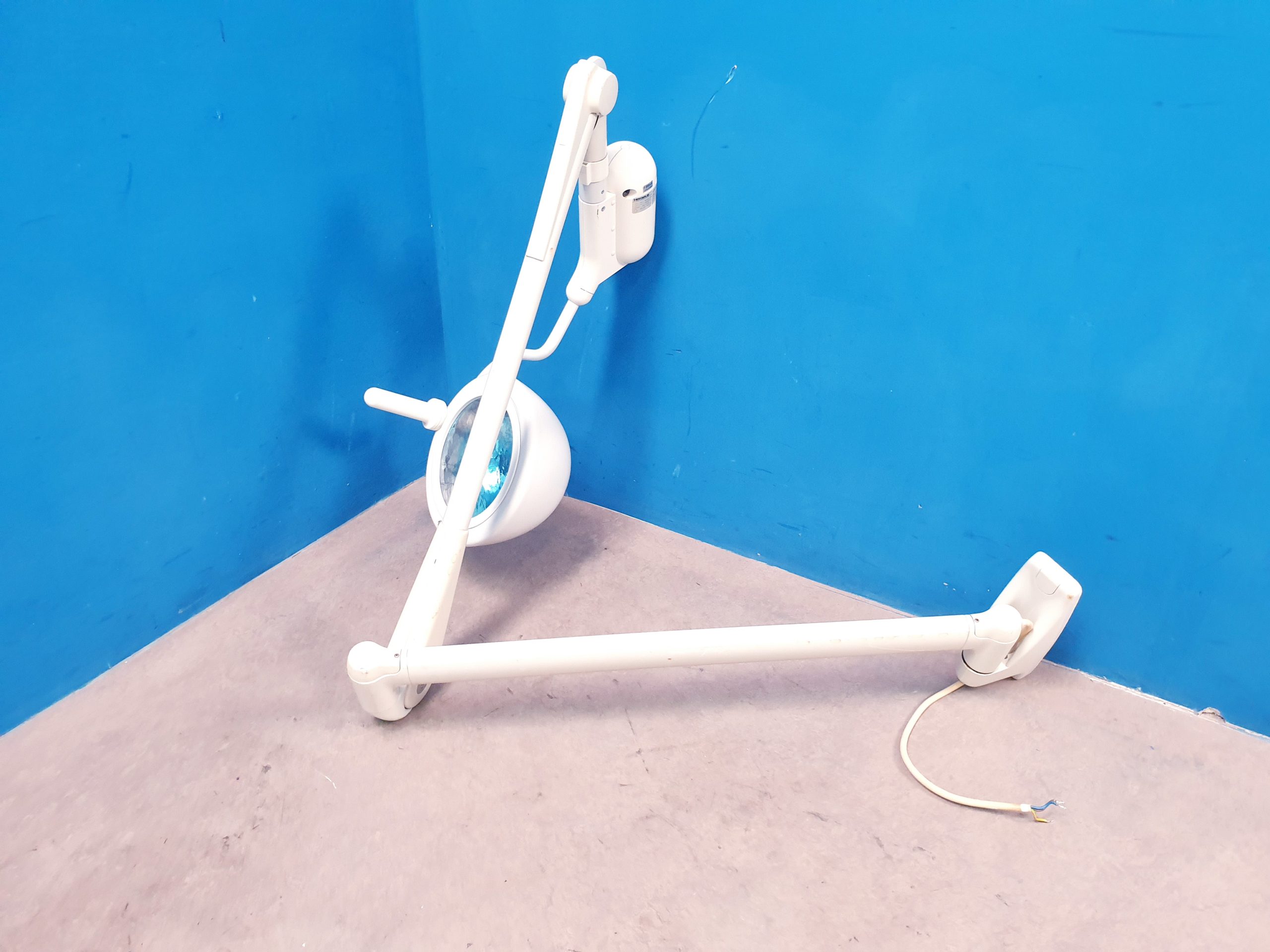 Heraeus Behandlunsglampe - Wandmontage – Bild 9