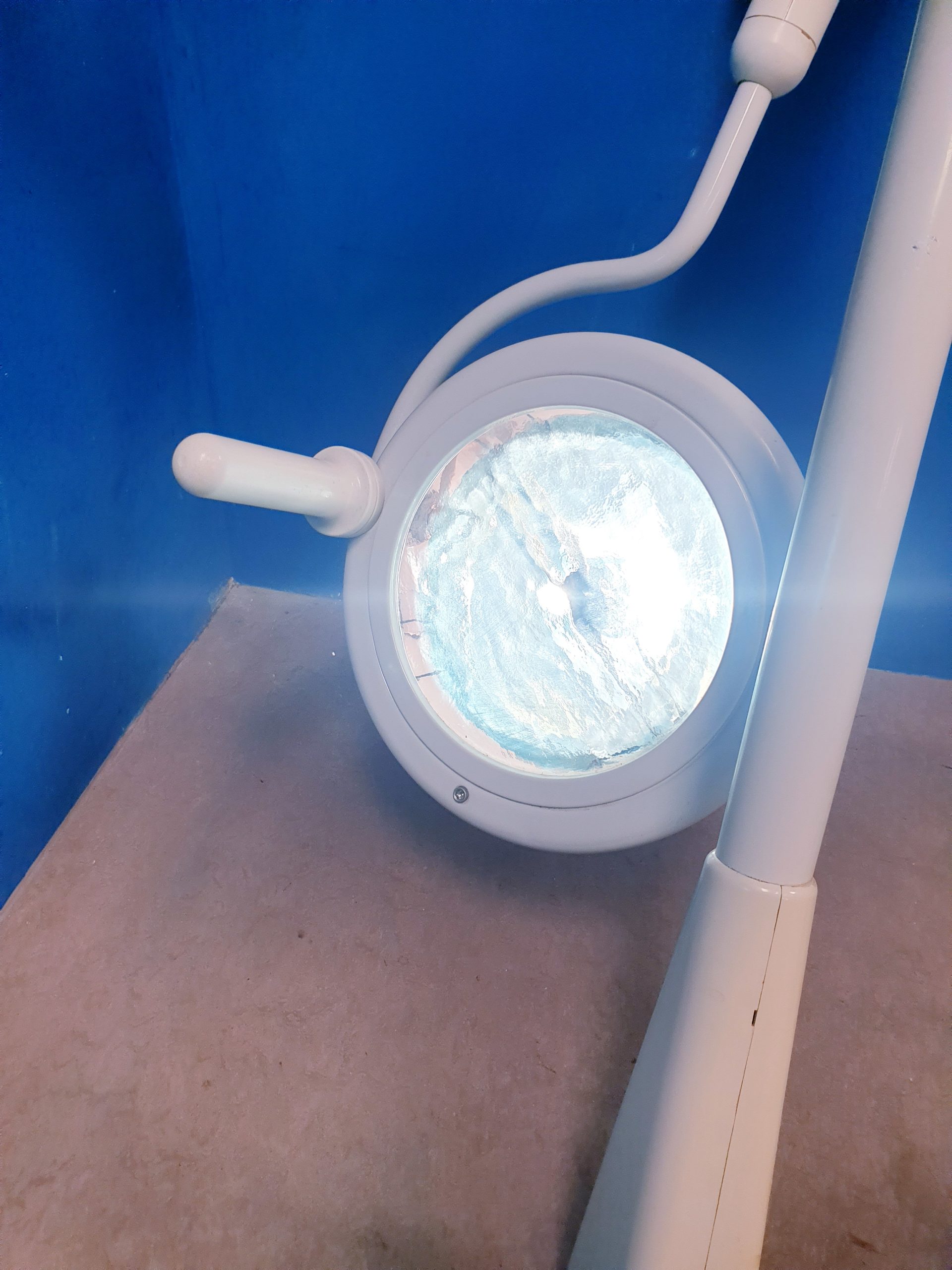 Heraeus Behandlunsglampe - Wandmontage – Bild 12