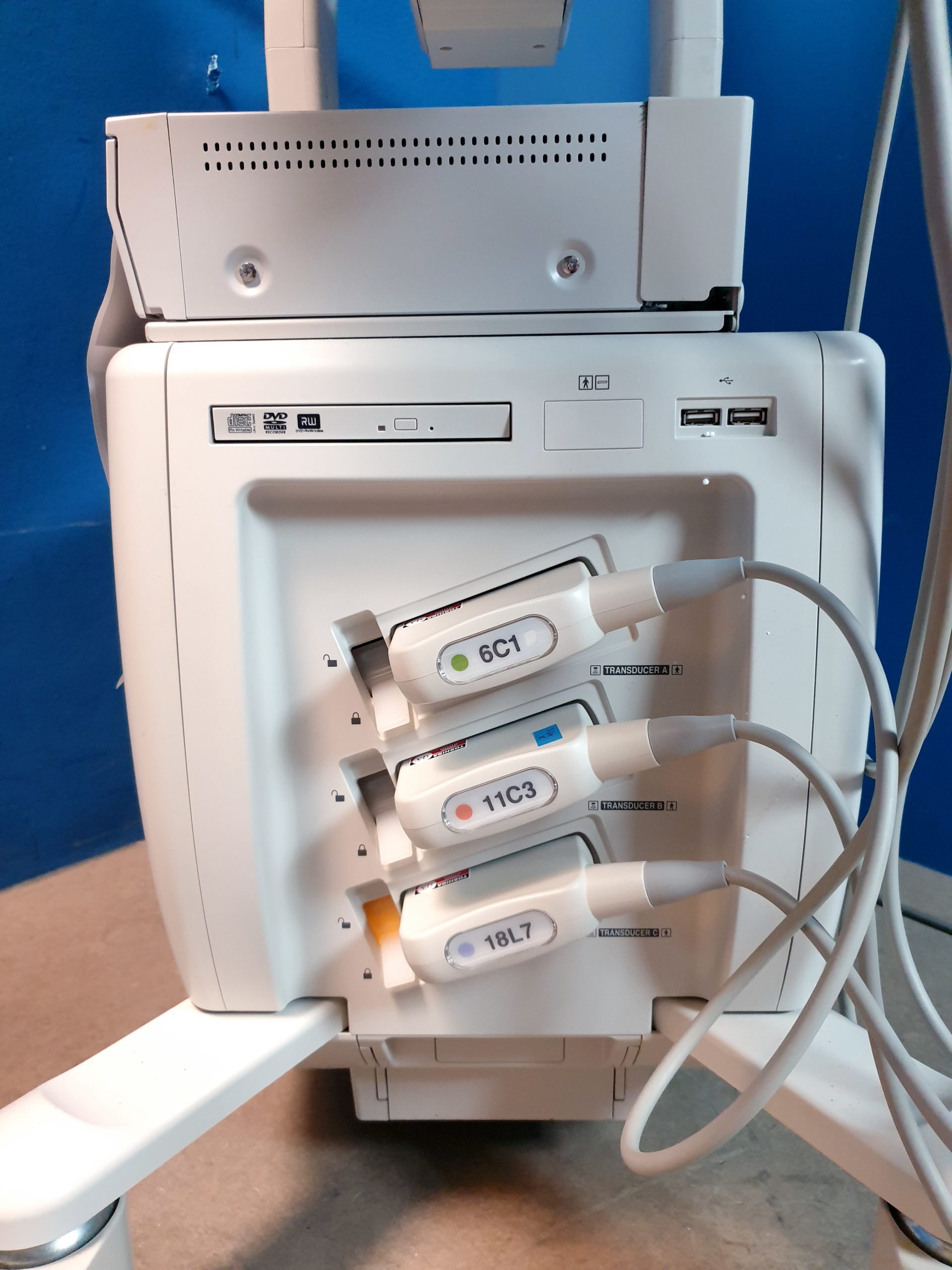 Toshiba TUS-X200 Xario 200 + 6C1 + 11C3 + 18L7 Konvex Linear Endovaginal – DOM2015 – Bild 15