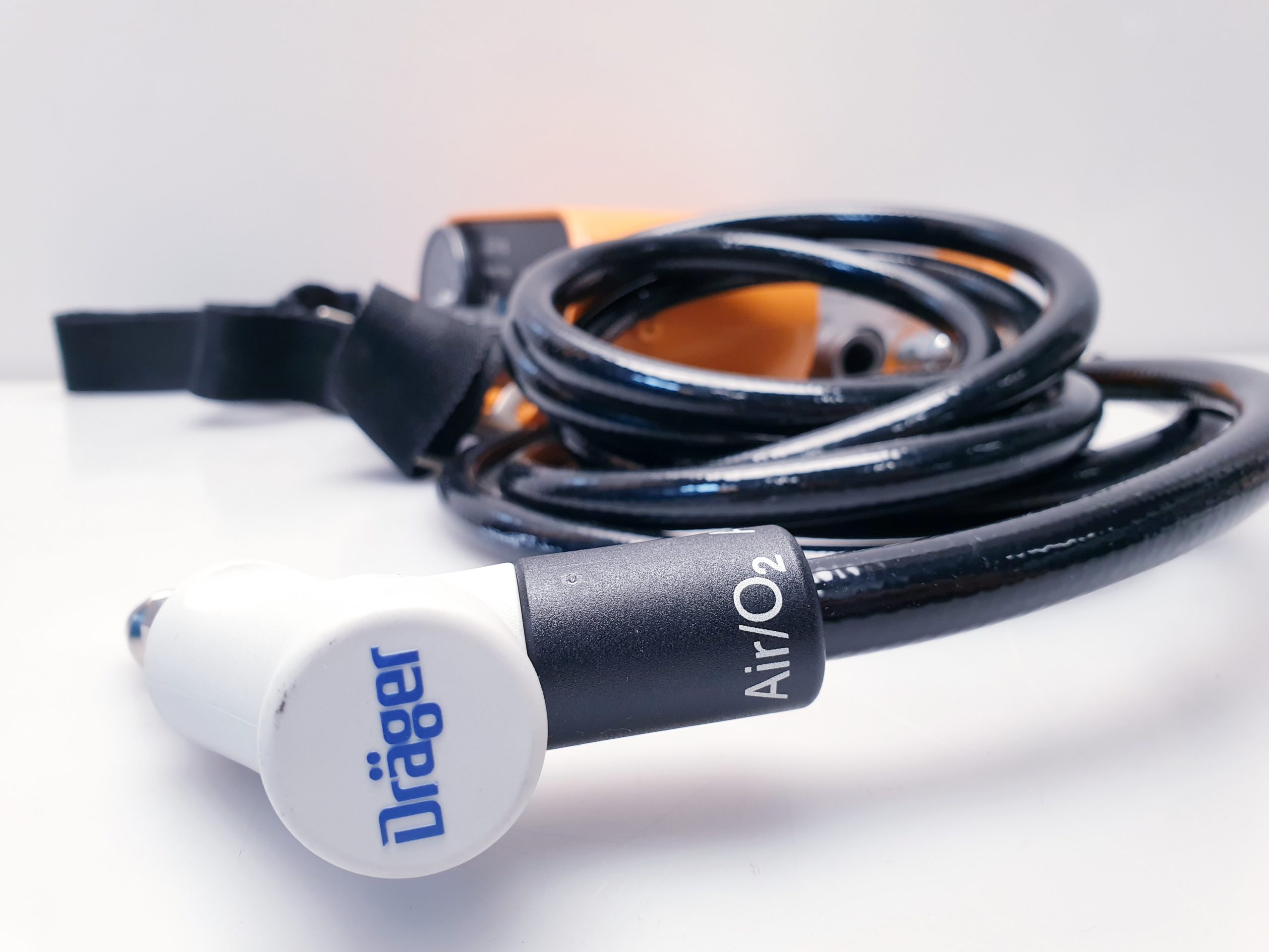 Dräger Oxylog Beatmungsgerät, Notfallbeatmungsgerät – Bild 7