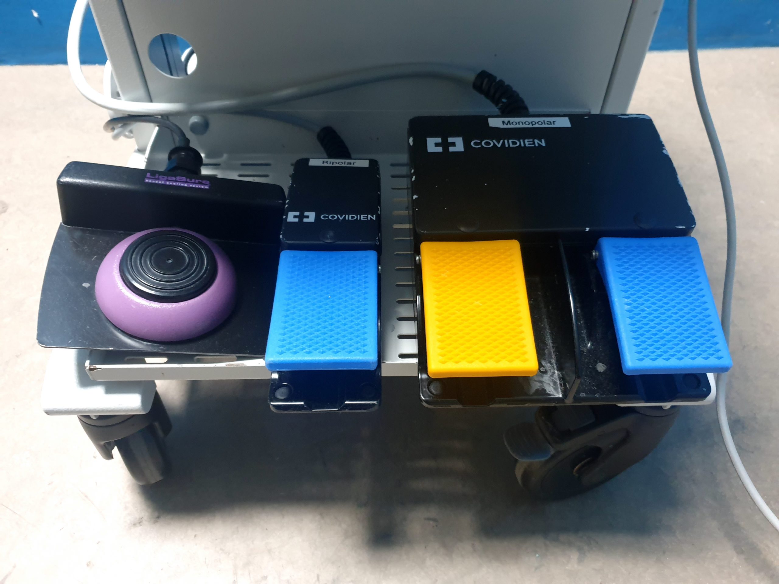 COVIDIEN Valleylab FT10 FT 10 HF-Chirurgie-Einheit – Bild 14