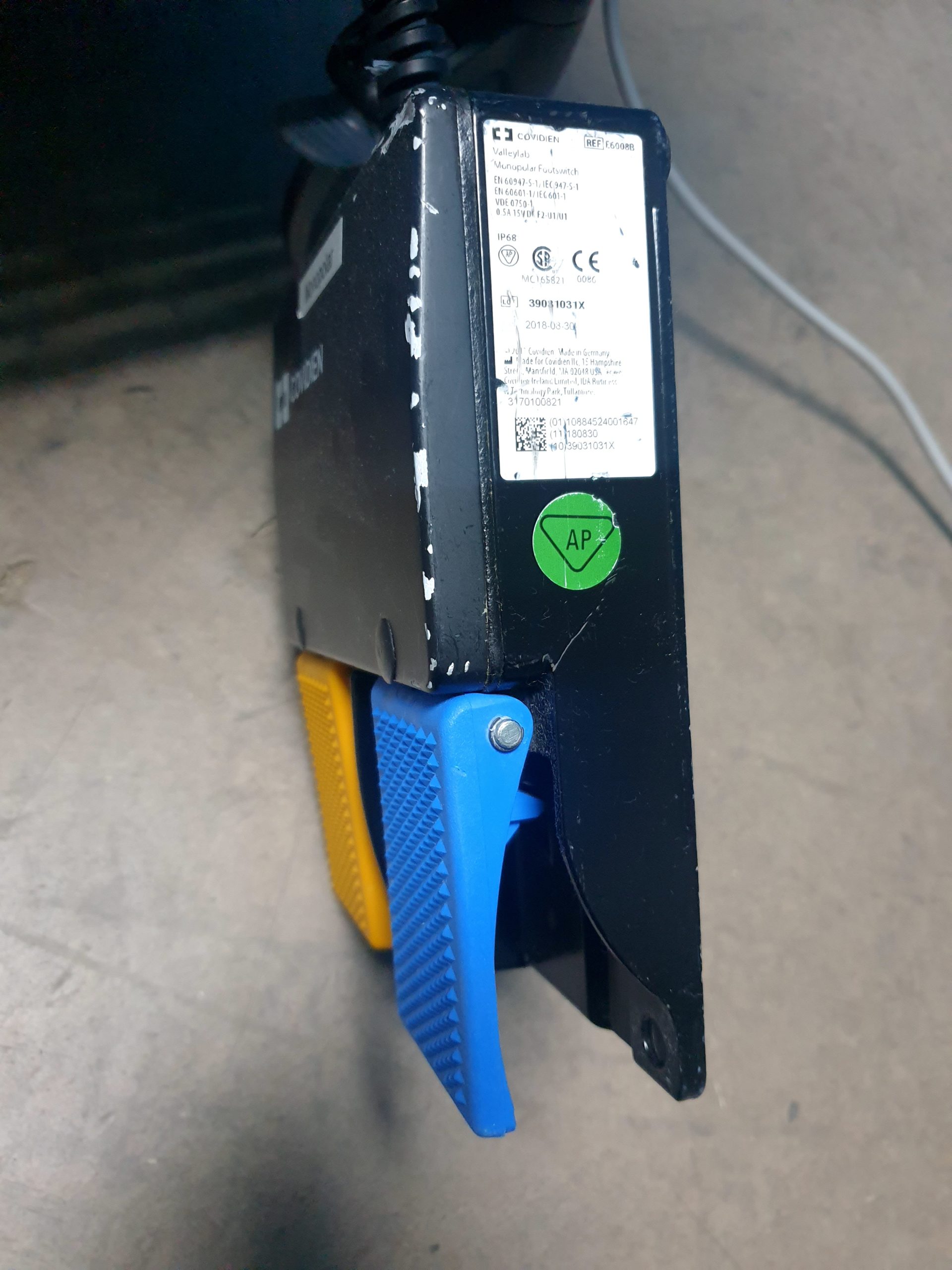 COVIDIEN Valleylab FT10 FT 10 HF-Chirurgie-Einheit – Bild 17