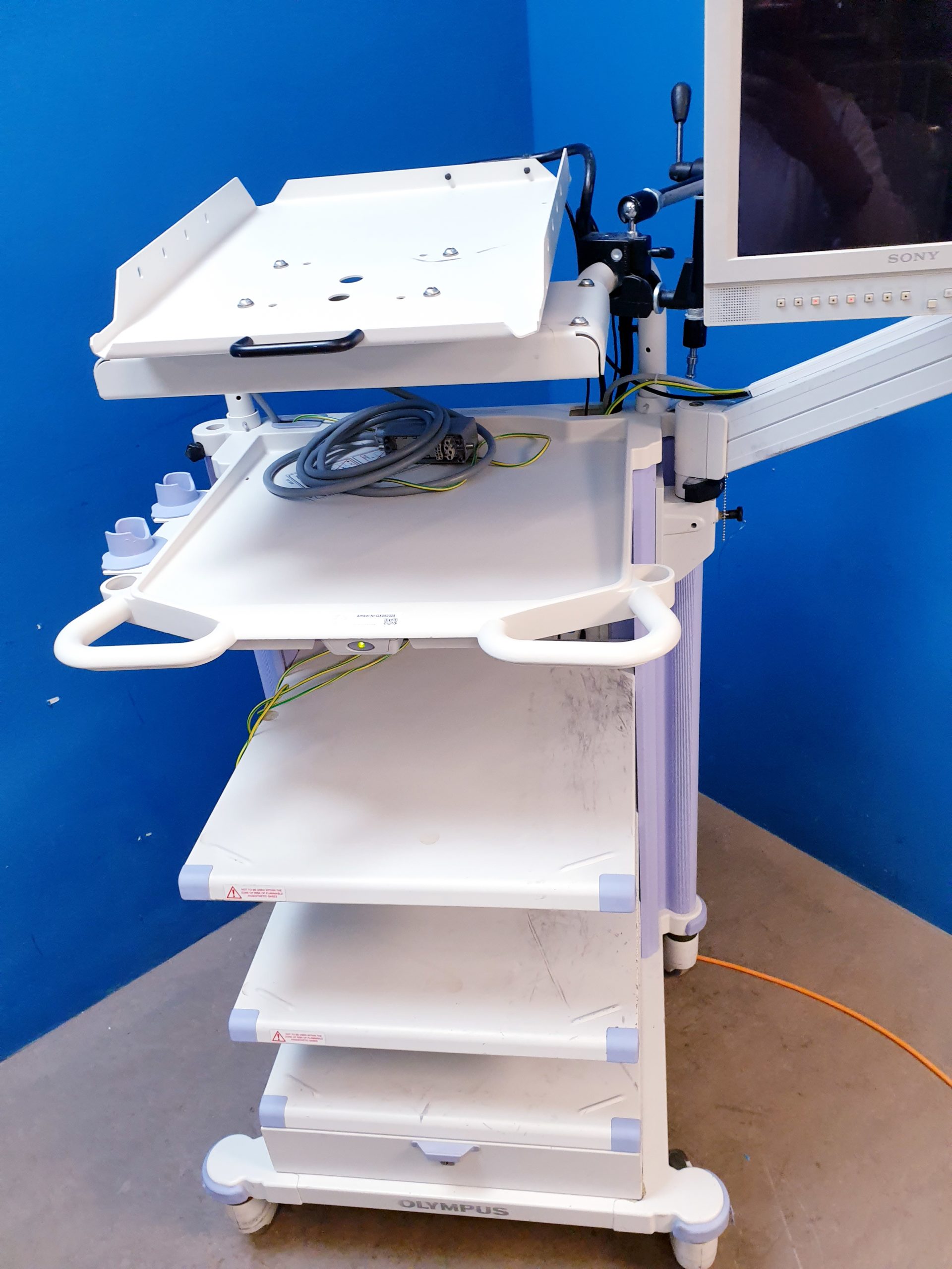 Olympus WM-EP1 Gerätewagen MAJ-175 Netzteil + LMD-1420MD Monitor – Bild 3