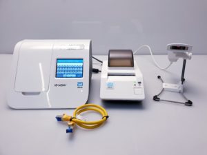 Abbott ID NOW Immuntest-Analysegerät