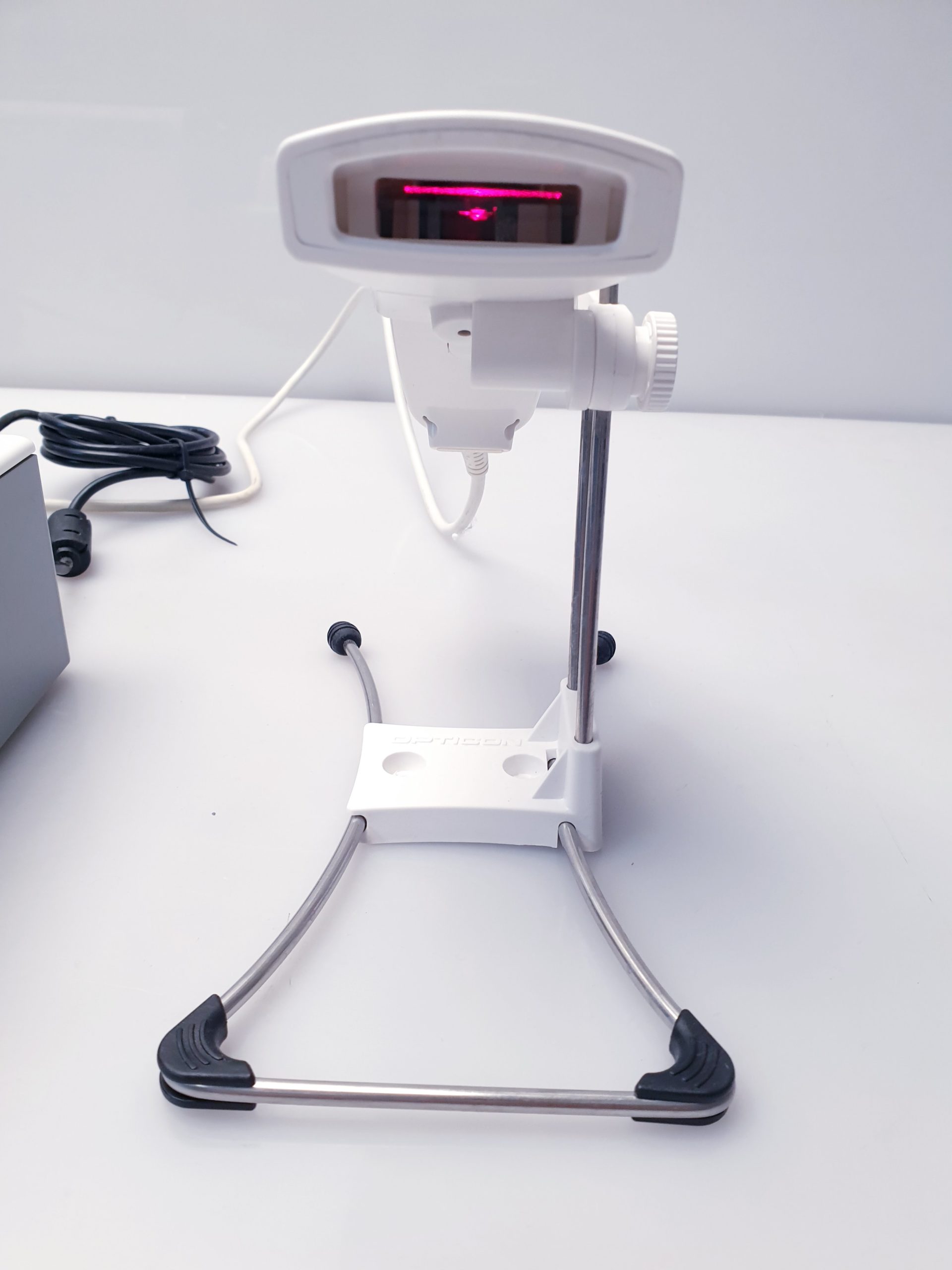 Abbott ID NOW Immuntest-Analysegerät – Bild 3