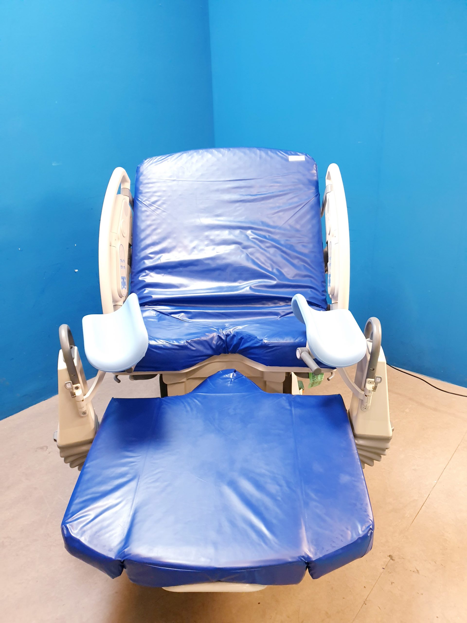 Hill Rom - Affinity Model P3700 - Entbindungsbett – Bild 5