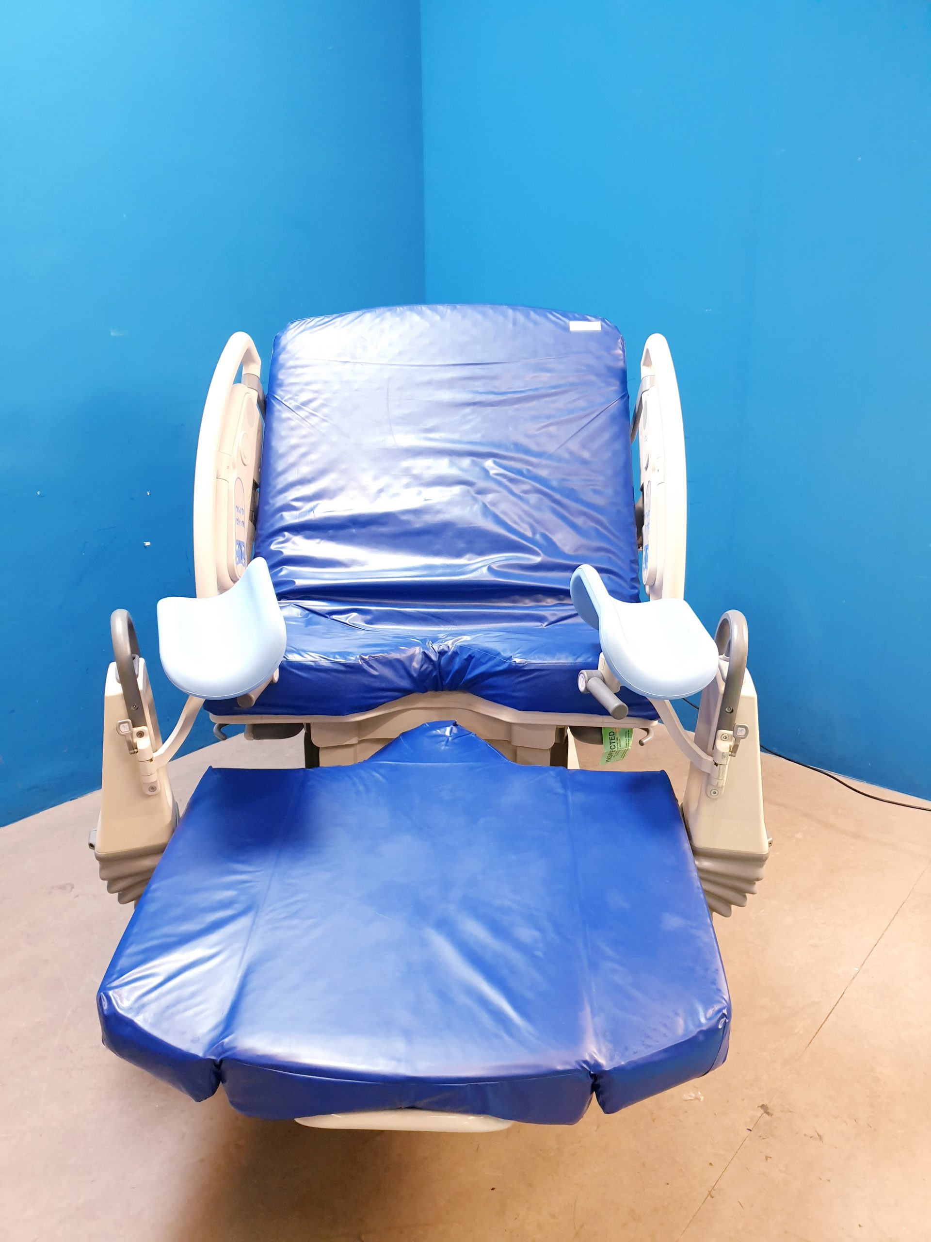 Hill Rom - Affinity Model P3700 - Entbindungsbett – Bild 6