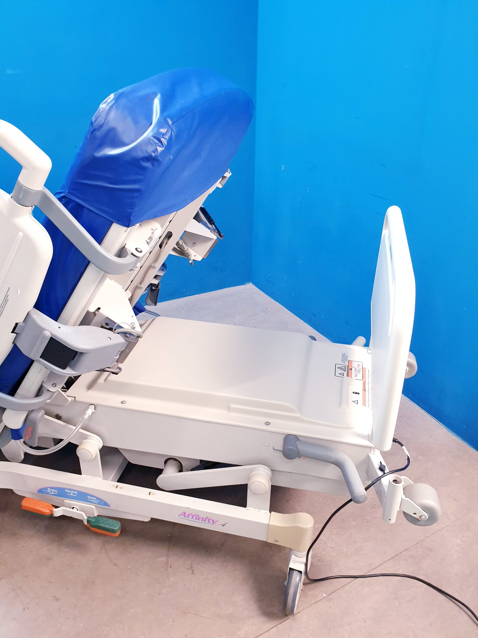 Hill Rom - Affinity Model P3700 - Entbindungsbett – Bild 10