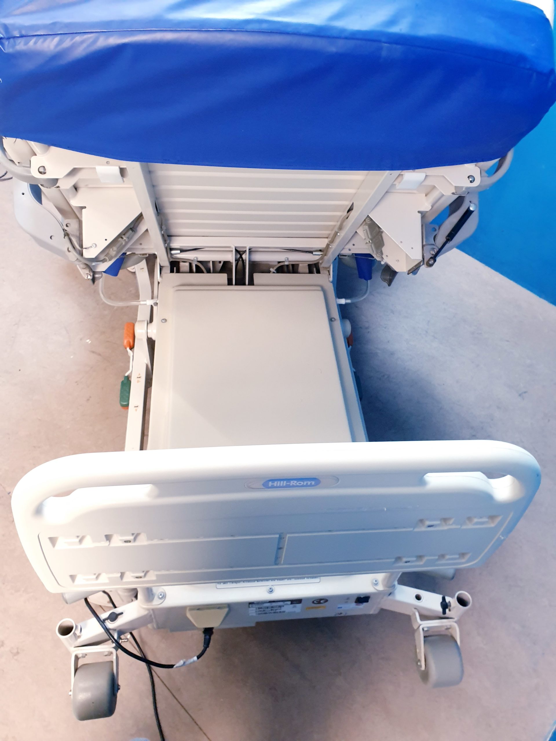 Hill Rom - Affinity Model P3700 - Entbindungsbett – Bild 11