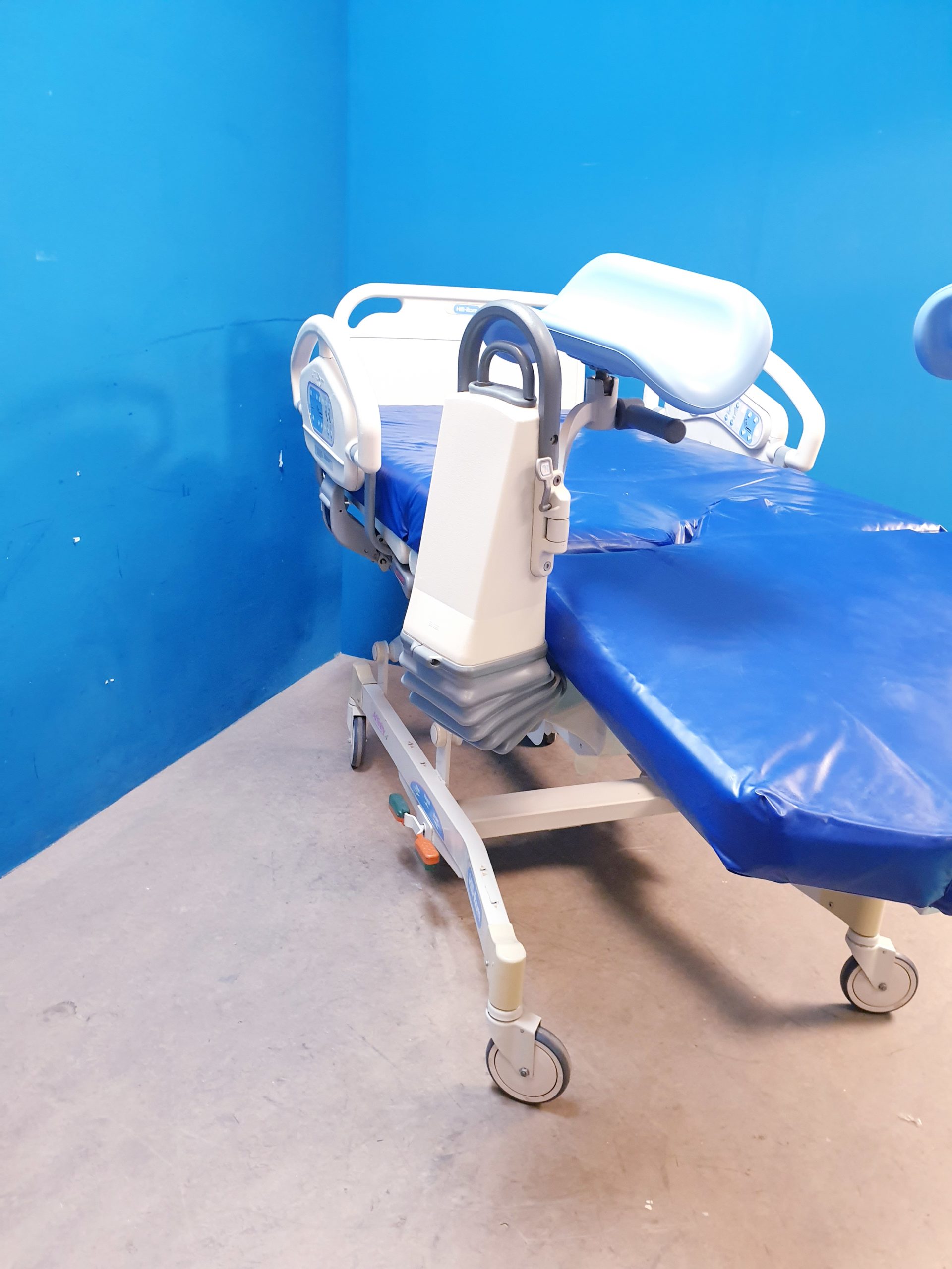 Hill Rom - Affinity Model P3700 - Entbindungsbett – Bild 20