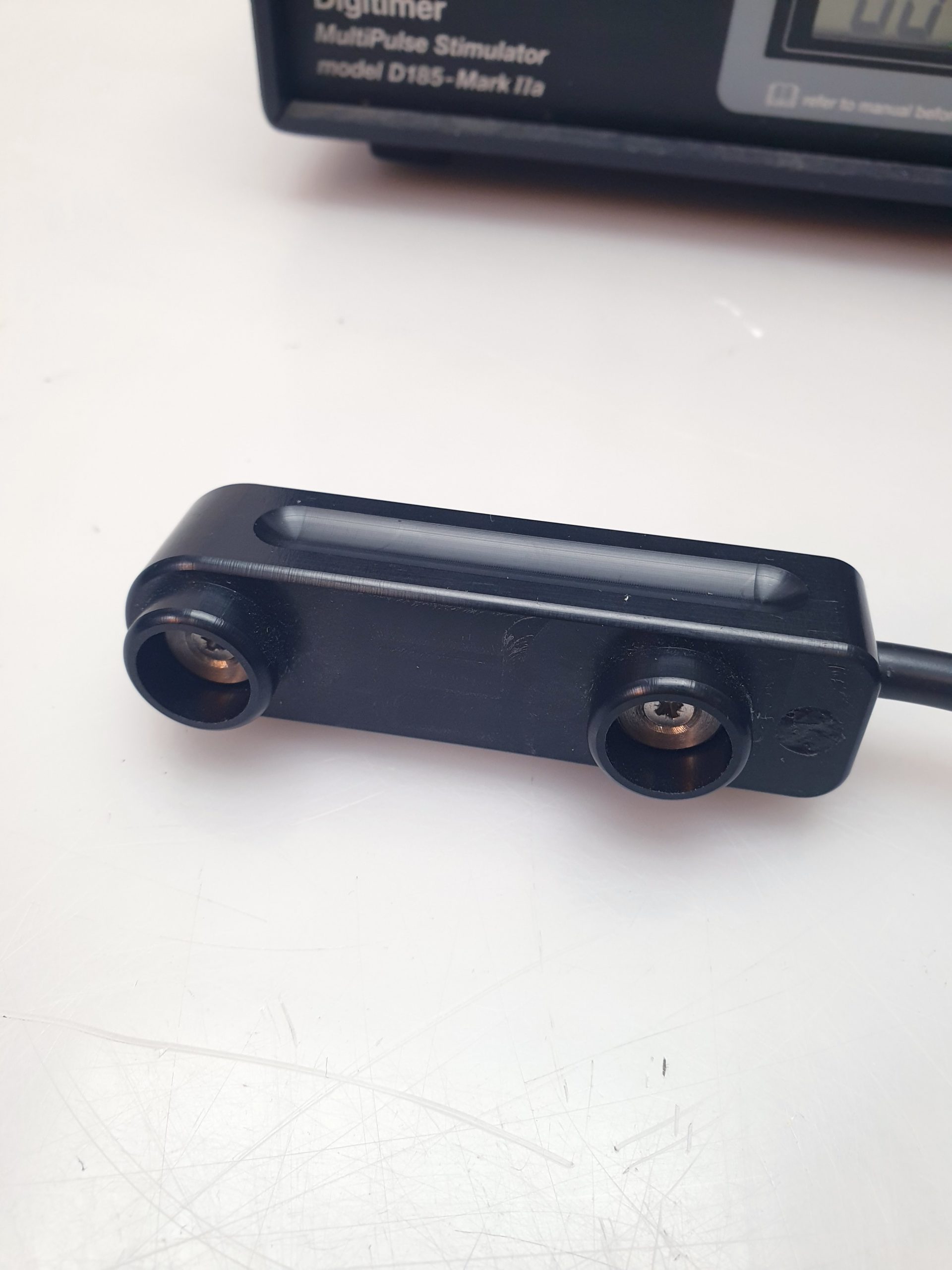Digitimer D185 Mark II Multipulse Transcranial Cortical Stimulator – Bild 2