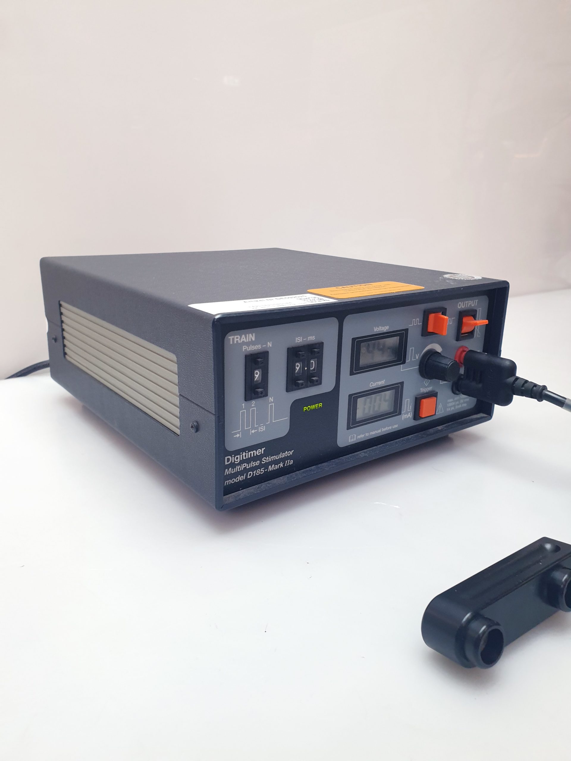 Digitimer D185 Mark II Multipulse Transcranial Cortical Stimulator – Bild 5