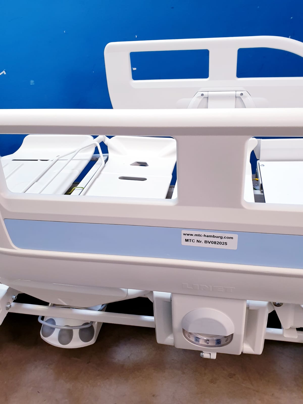 Linet PB4302M Pflegebett - Intensivbett – Bild 4