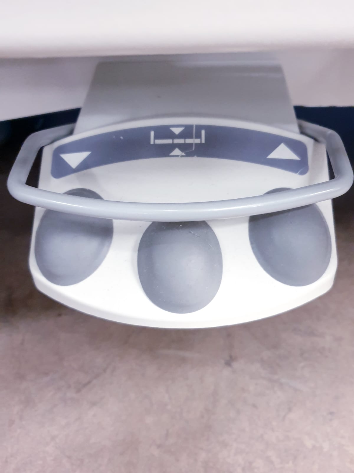 Linet PB4302M Pflegebett - Intensivbett – Bild 3