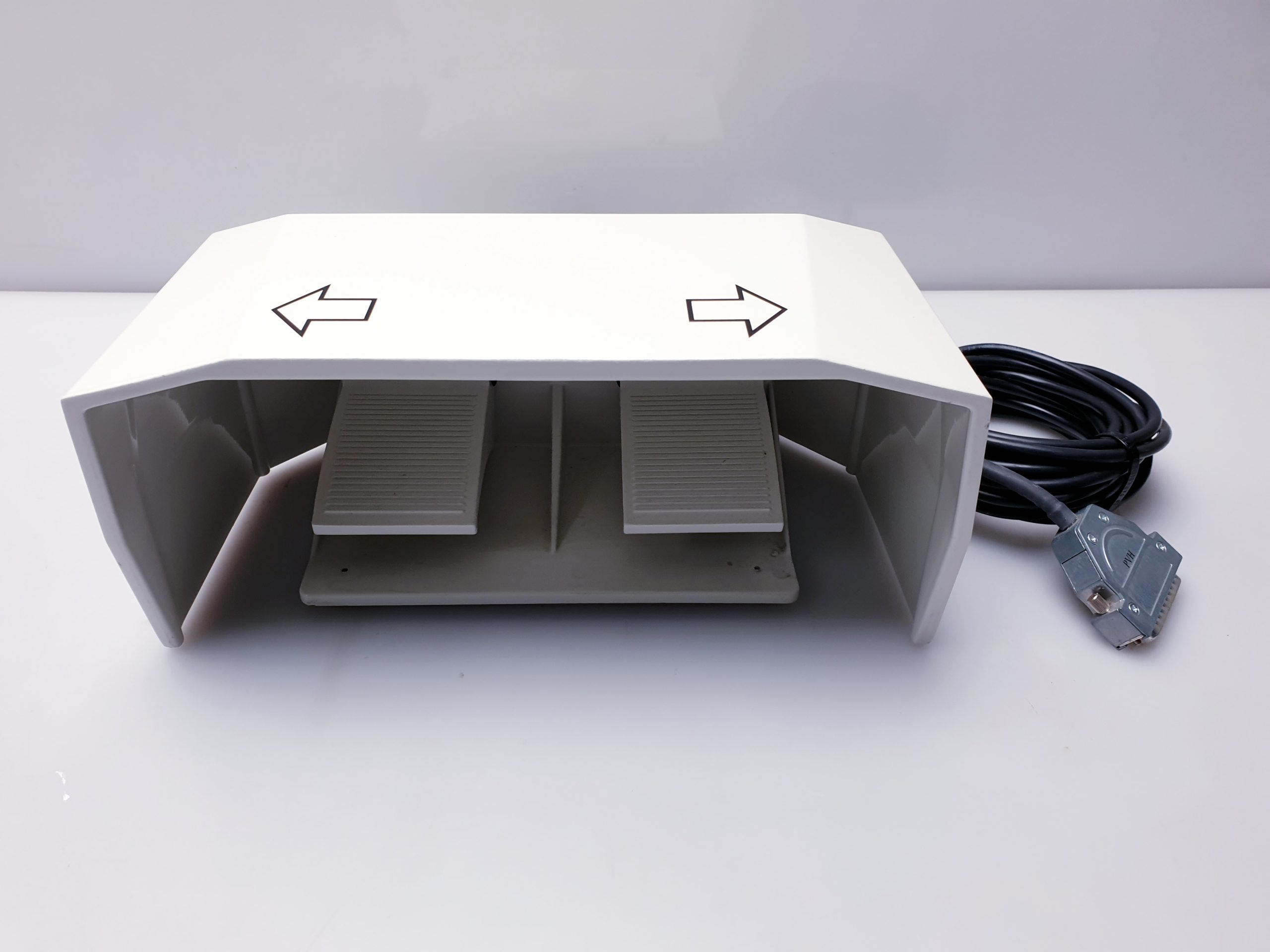 Aesculap Fußschalter Fußpedal FS003 für Orthopilot Workstation – Bild 4