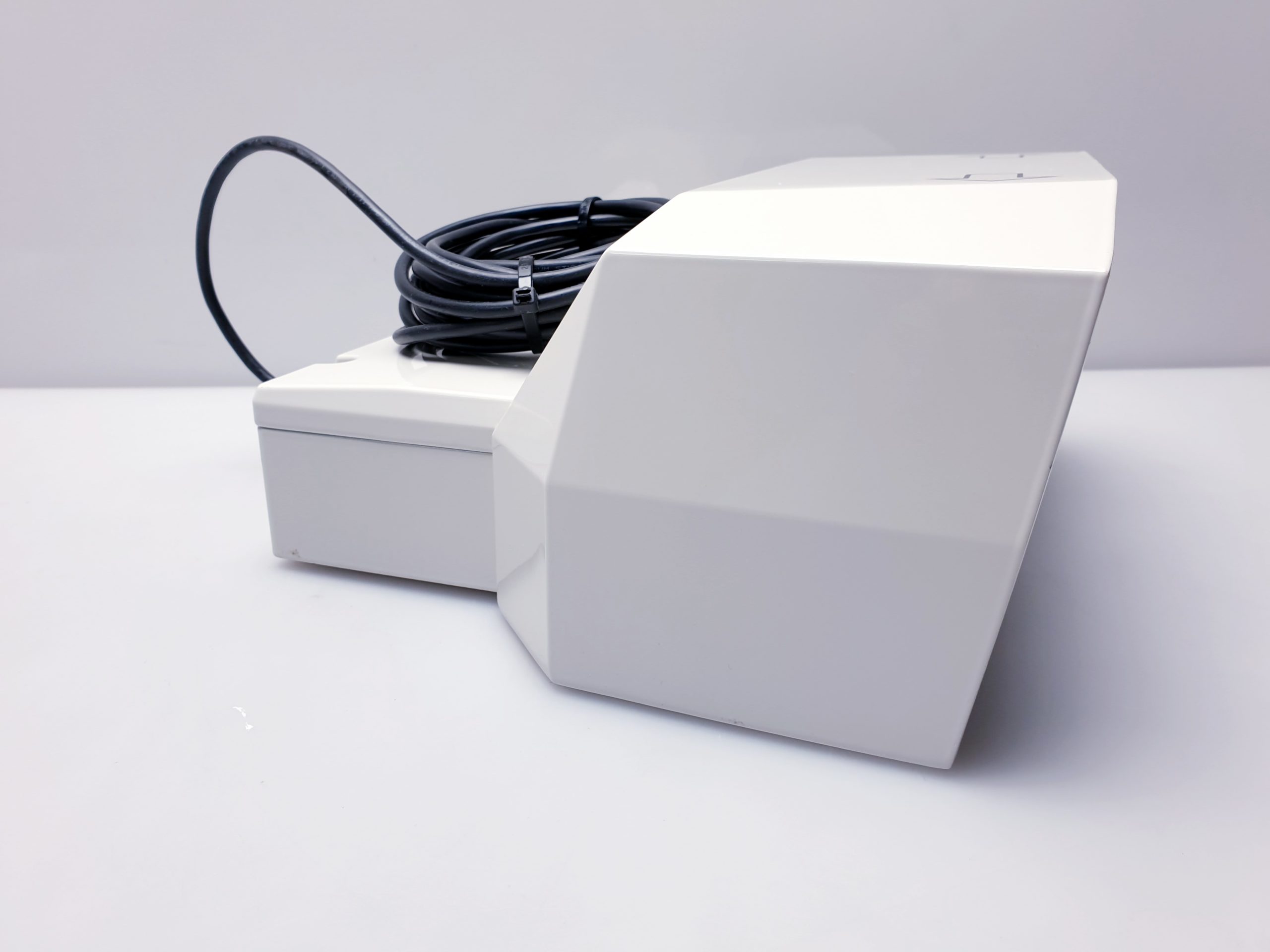 Aesculap Fußschalter Fußpedal FS003 für Orthopilot Workstation – Bild 6