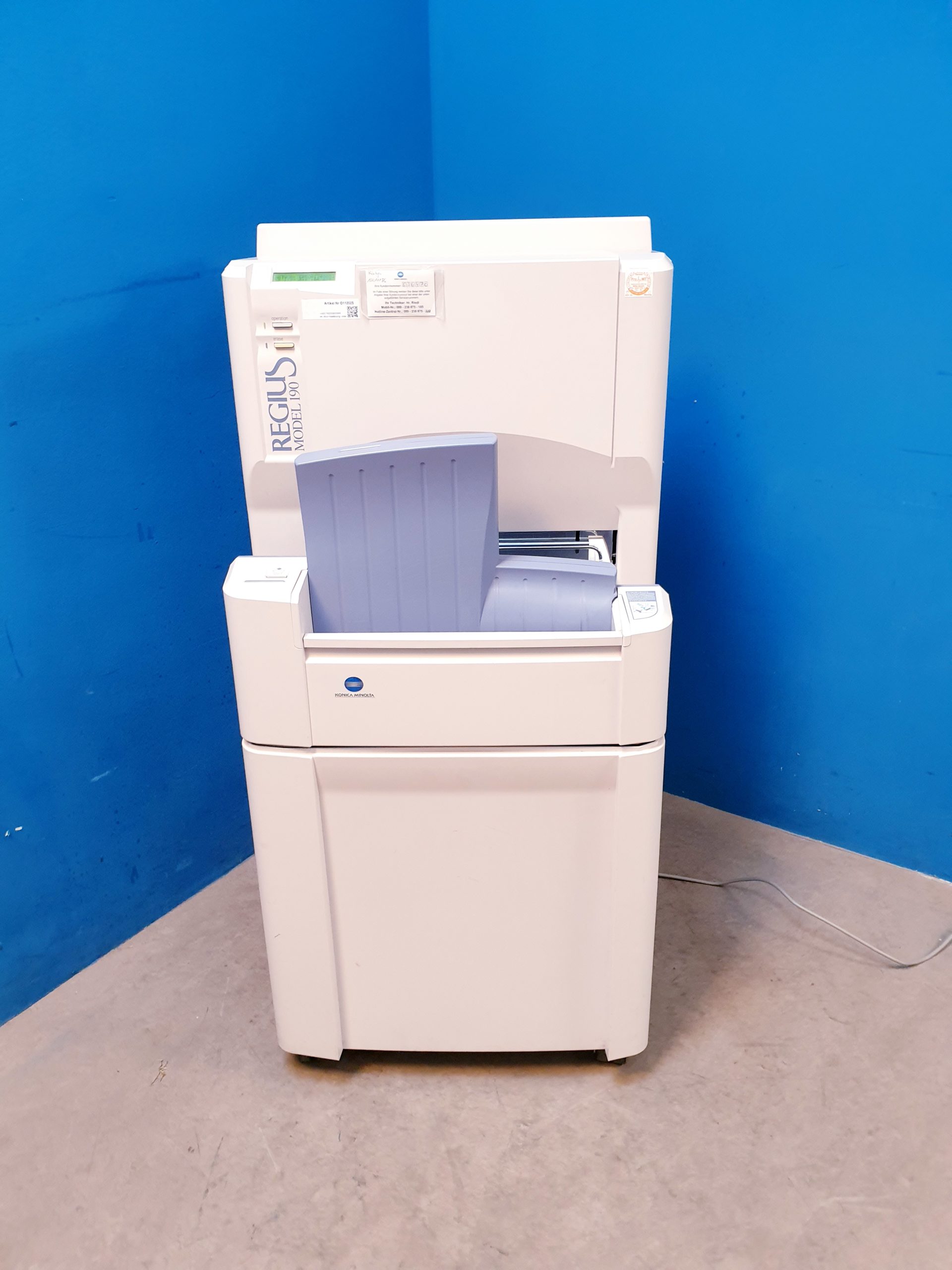 REGIUS MODEL 190 DD-941 digitales Röntgensystem