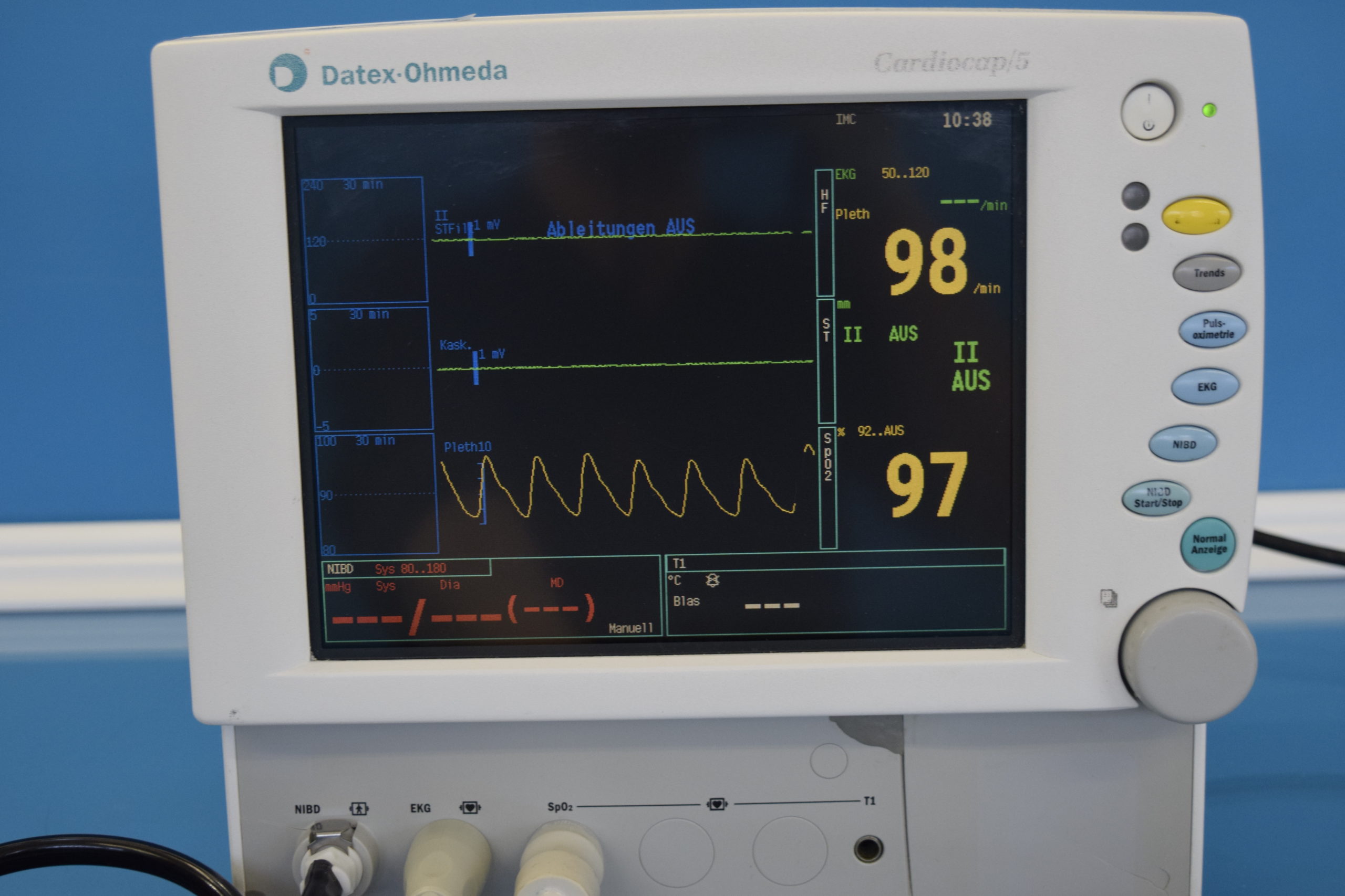 Datex-Ohmeda Cardiocap 5 CARDIOCAP5 Überwachungsmonitor mit Zubehör - defekt – Bild 12