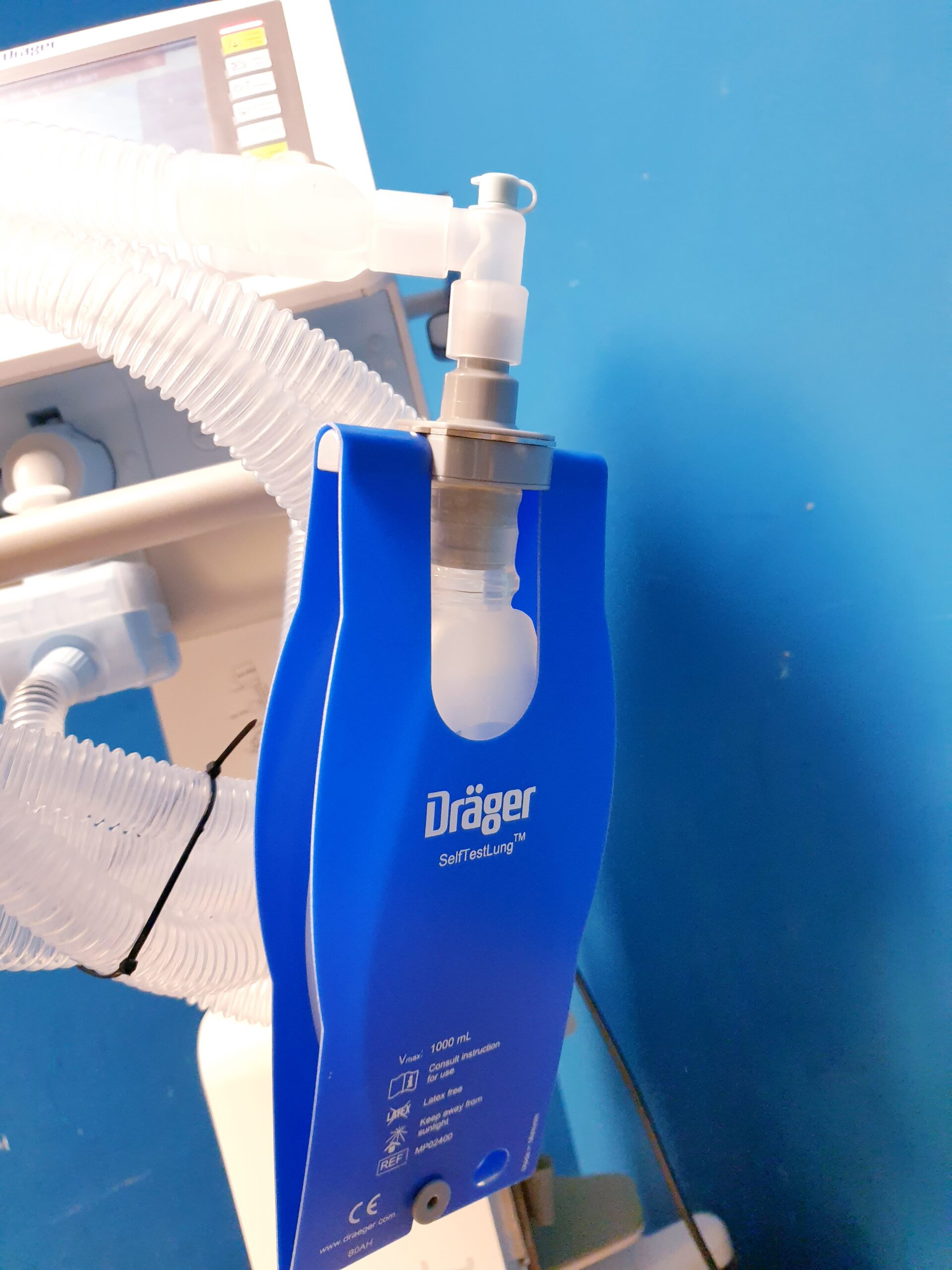 Dräger Savina 300 Intensivbeatmungsgerät – Bild 9