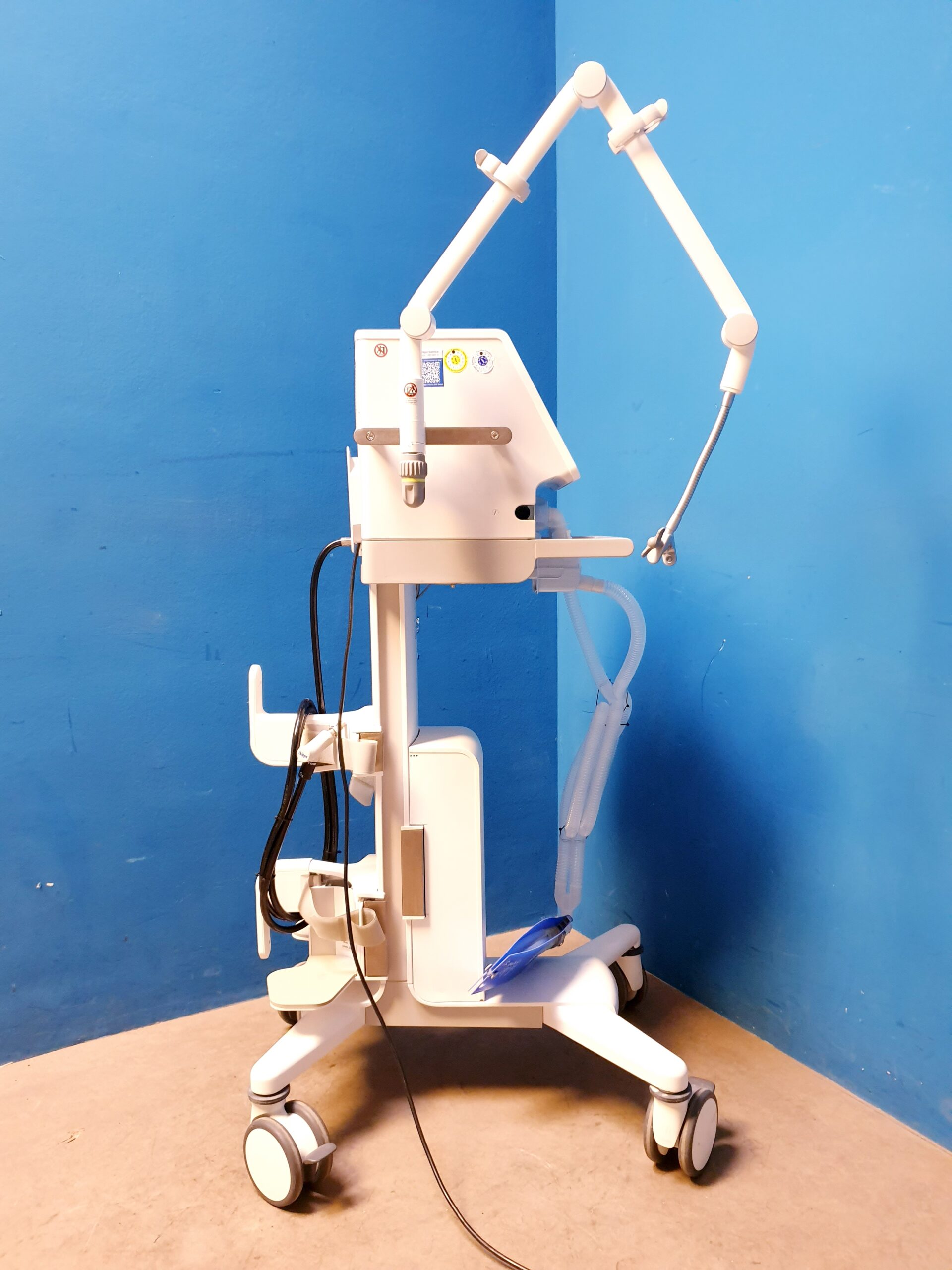 Dräger Savina 300 Intensivbeatmungsgerät – Bild 18