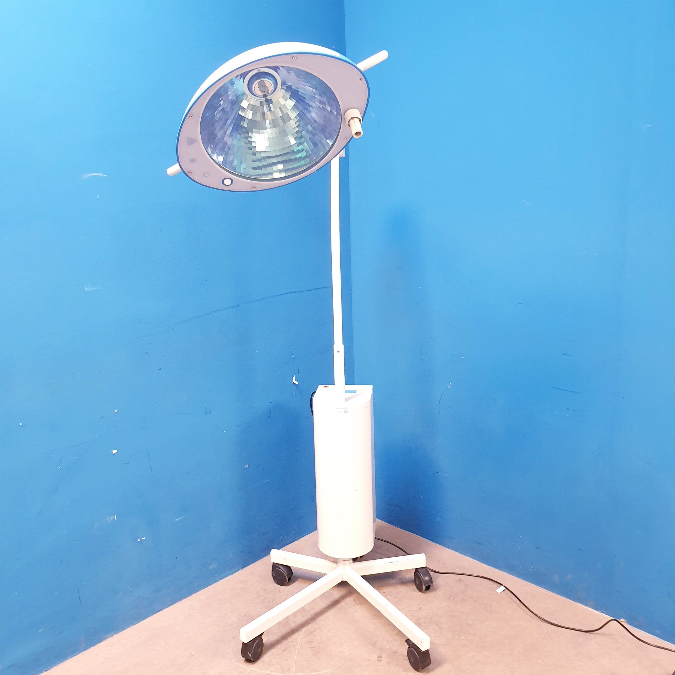 Heraeus Hanaulux Blue 80 mobile OP-Leuchte Fahrbar – Bild 10