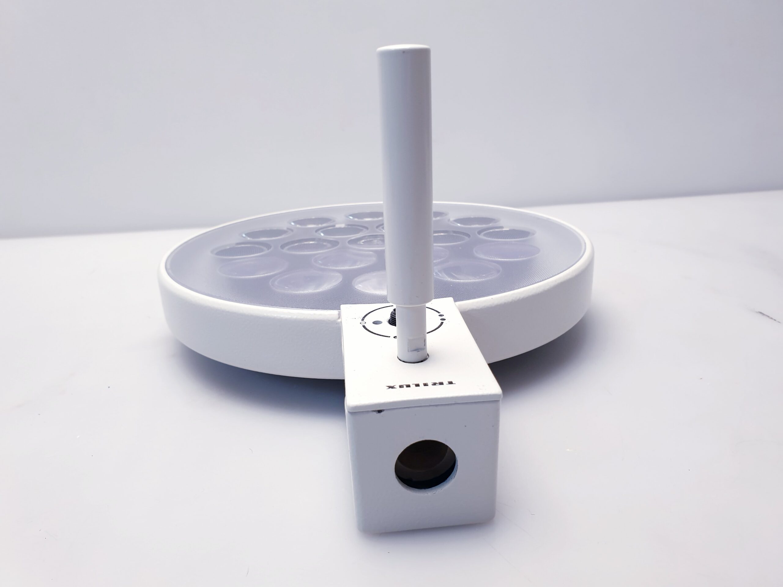 TRILUX Aurinio L50 L 50 Untersuchungsleuchte – Bild 3