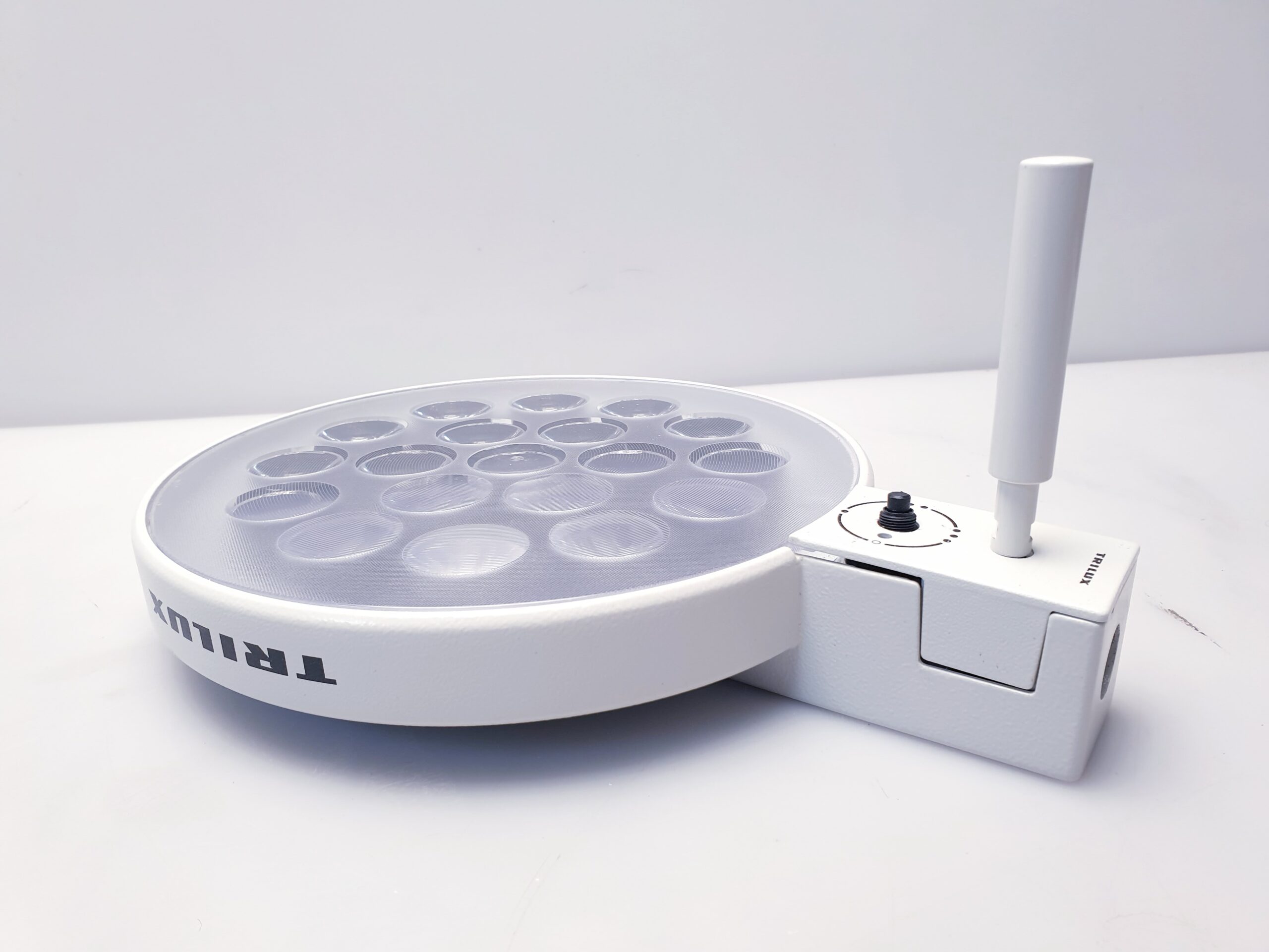 TRILUX Aurinio L50 L 50 Untersuchungsleuchte – Bild 5