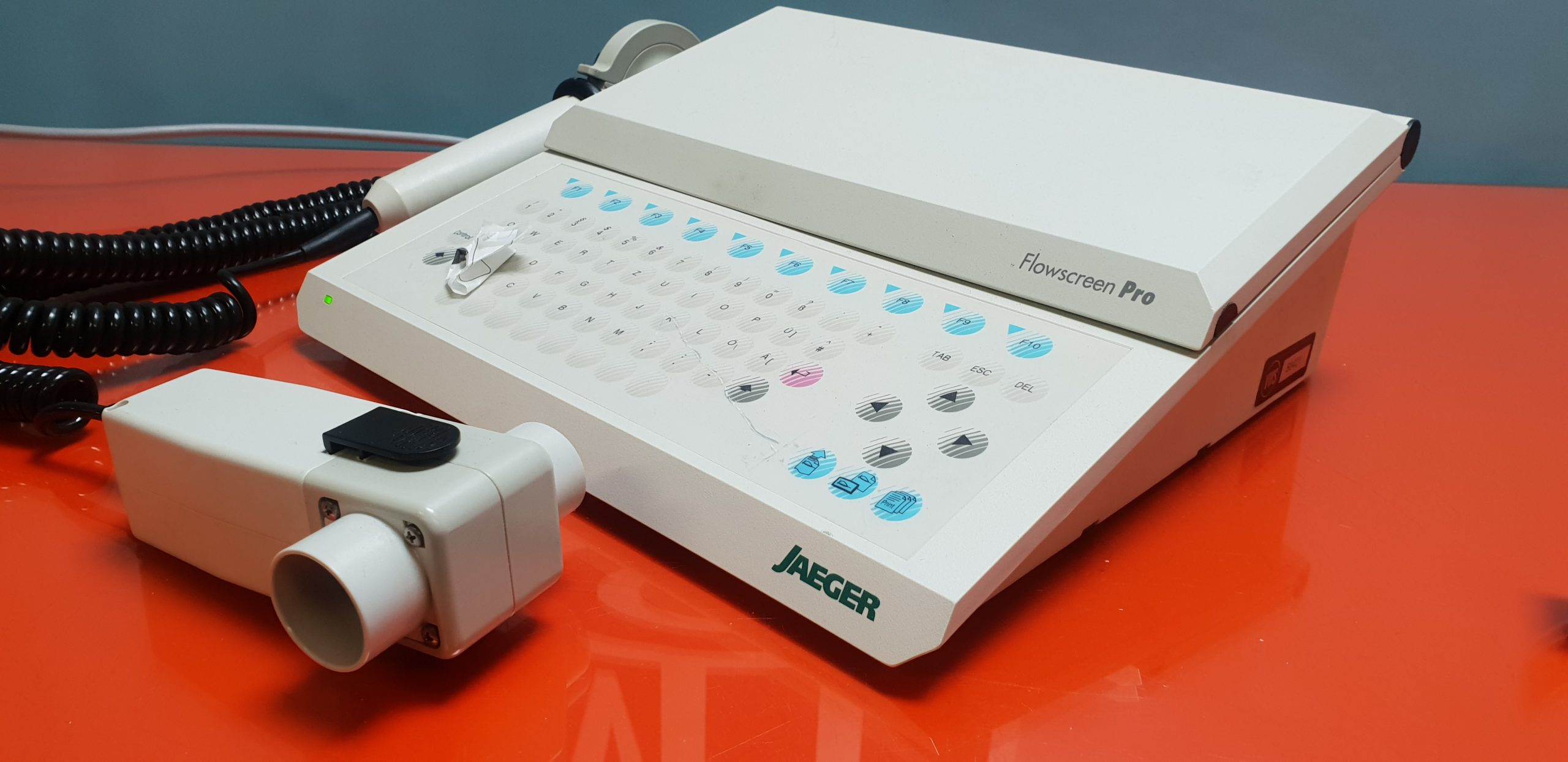 jaeger / Jäger Flowscreen Pro Spirometer mit Resistance-Messung (ROCC-Funktion) ausgestattet