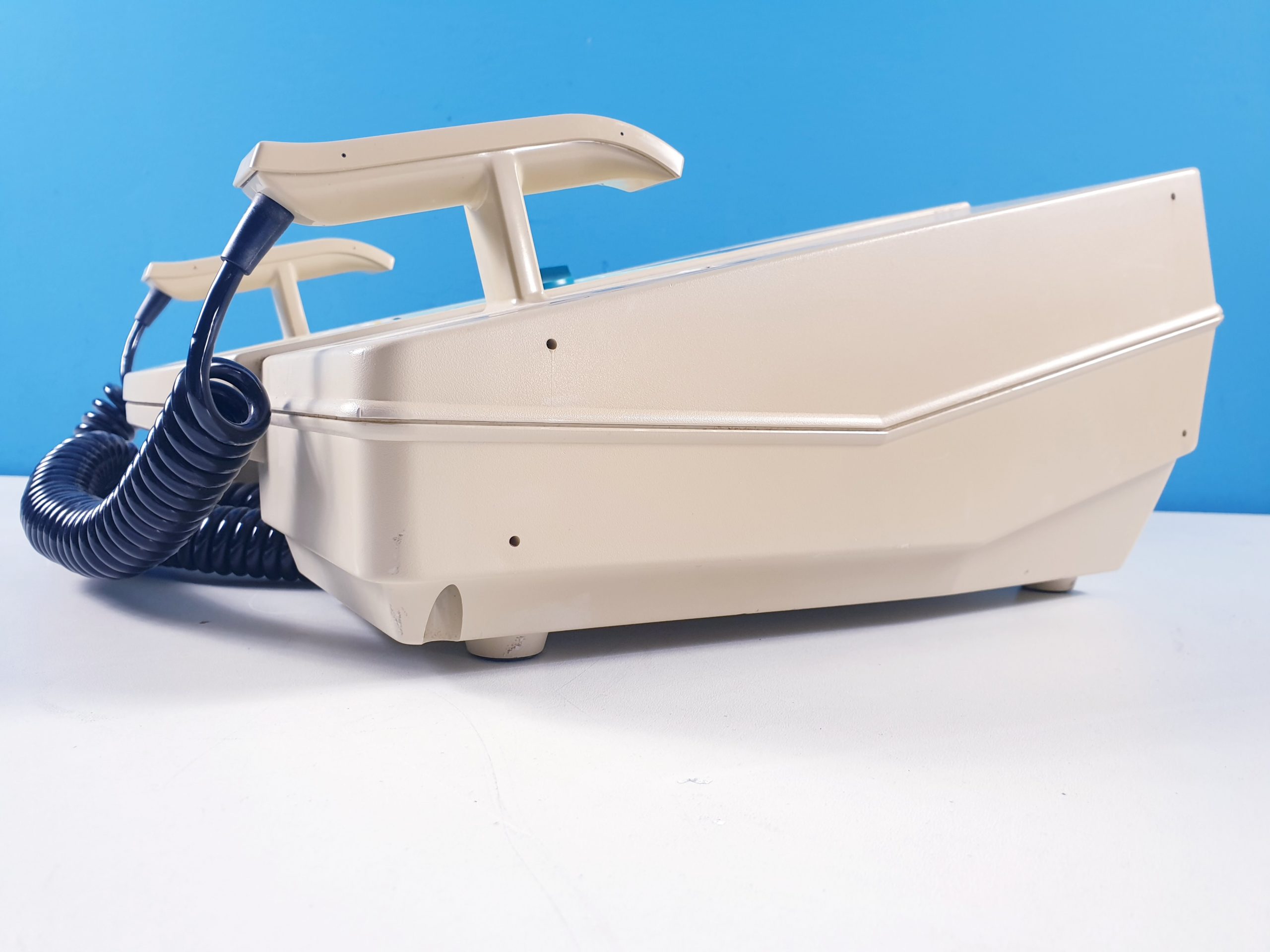 GE Hellige Cardioserv Cardio Serv Defibrillator mit EKG Kabel