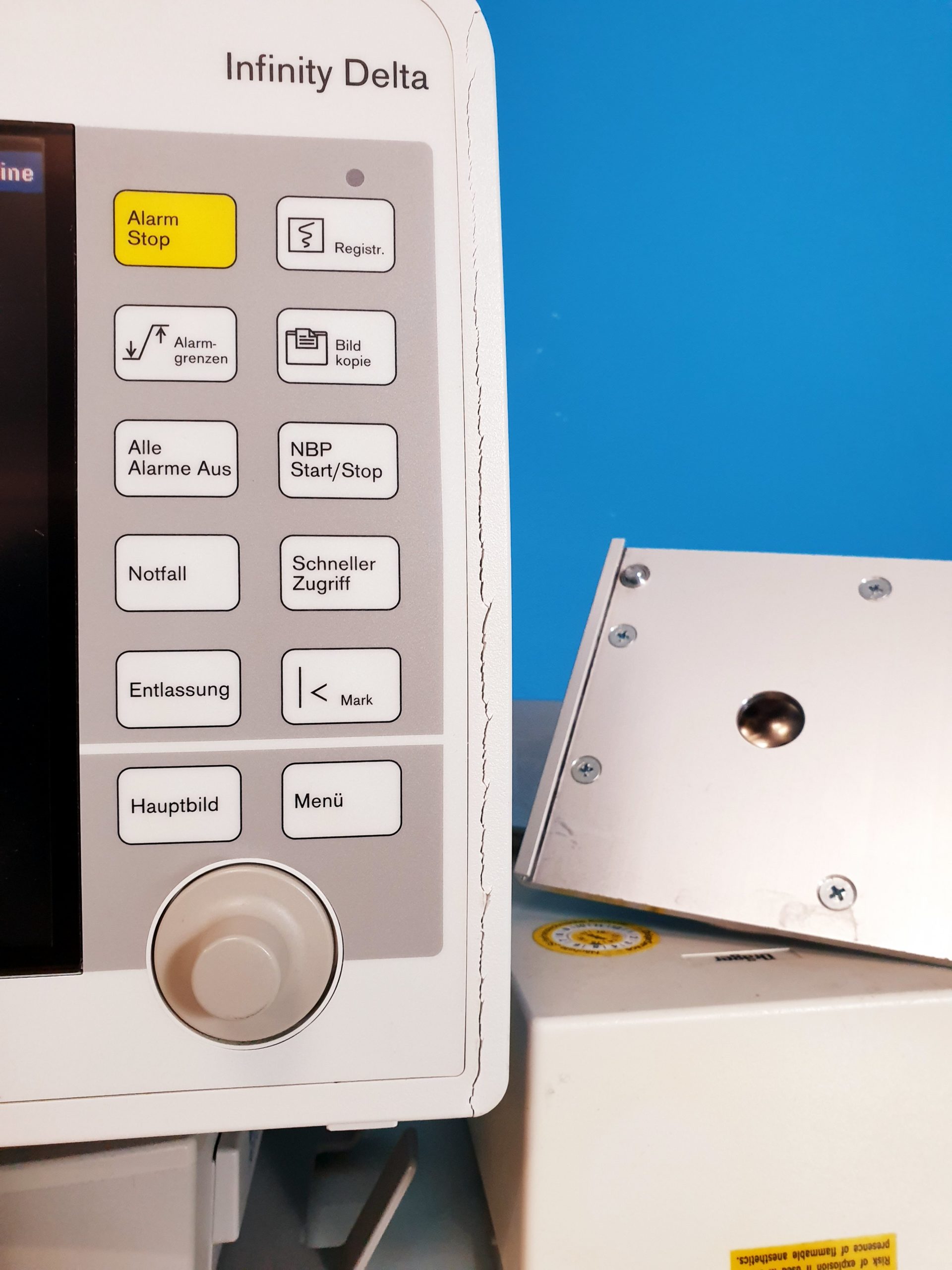 Dräger Infinity Delta Überwachungsmonitor mit Netzteil DOM2017