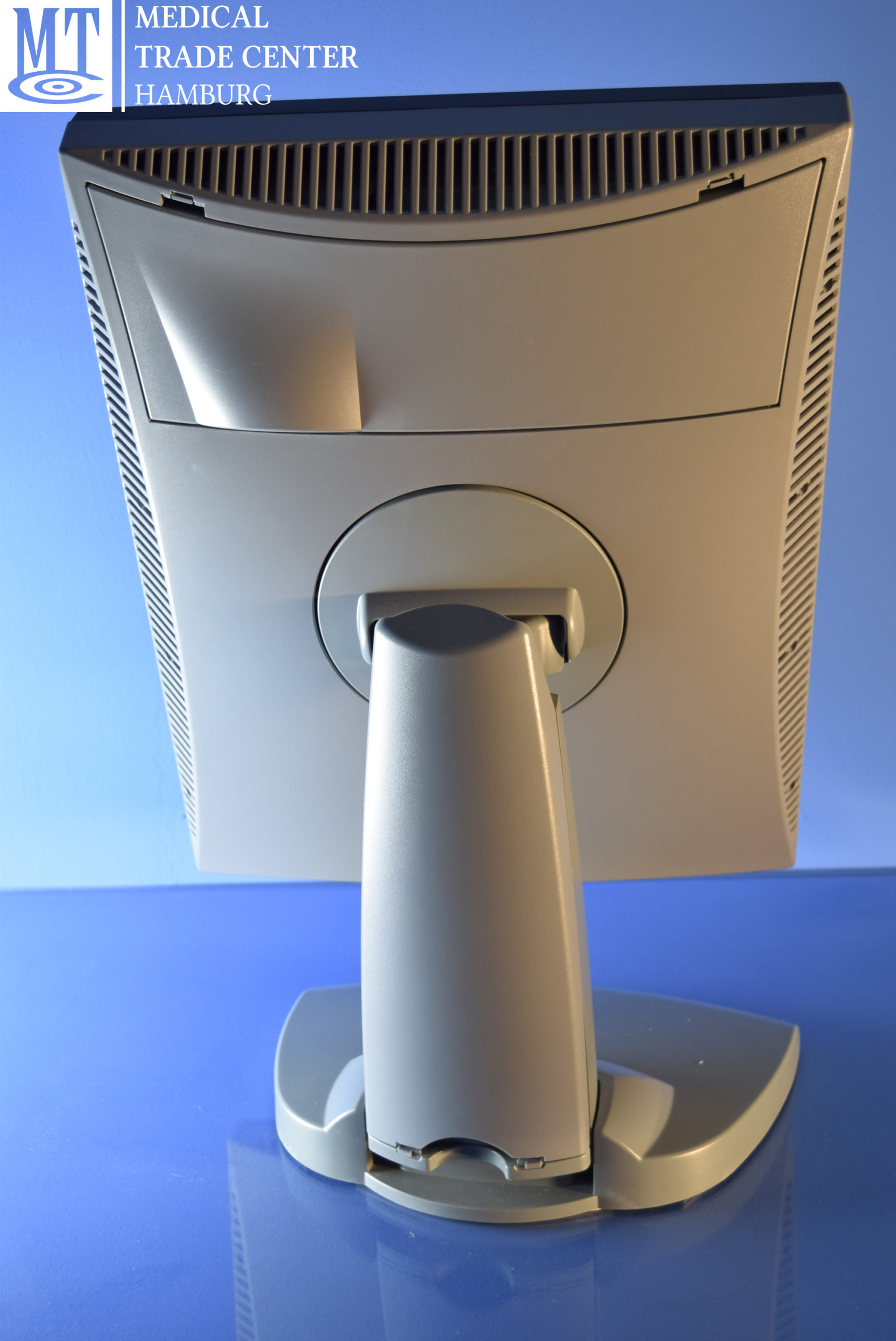 BARCO E-2620 2MP Medical Flat Grayscale Display