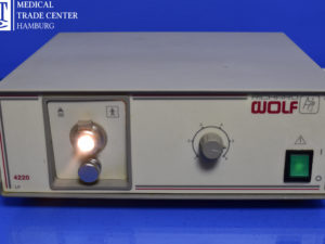 Richard Wolf   4220 LP Endoscope Light Source