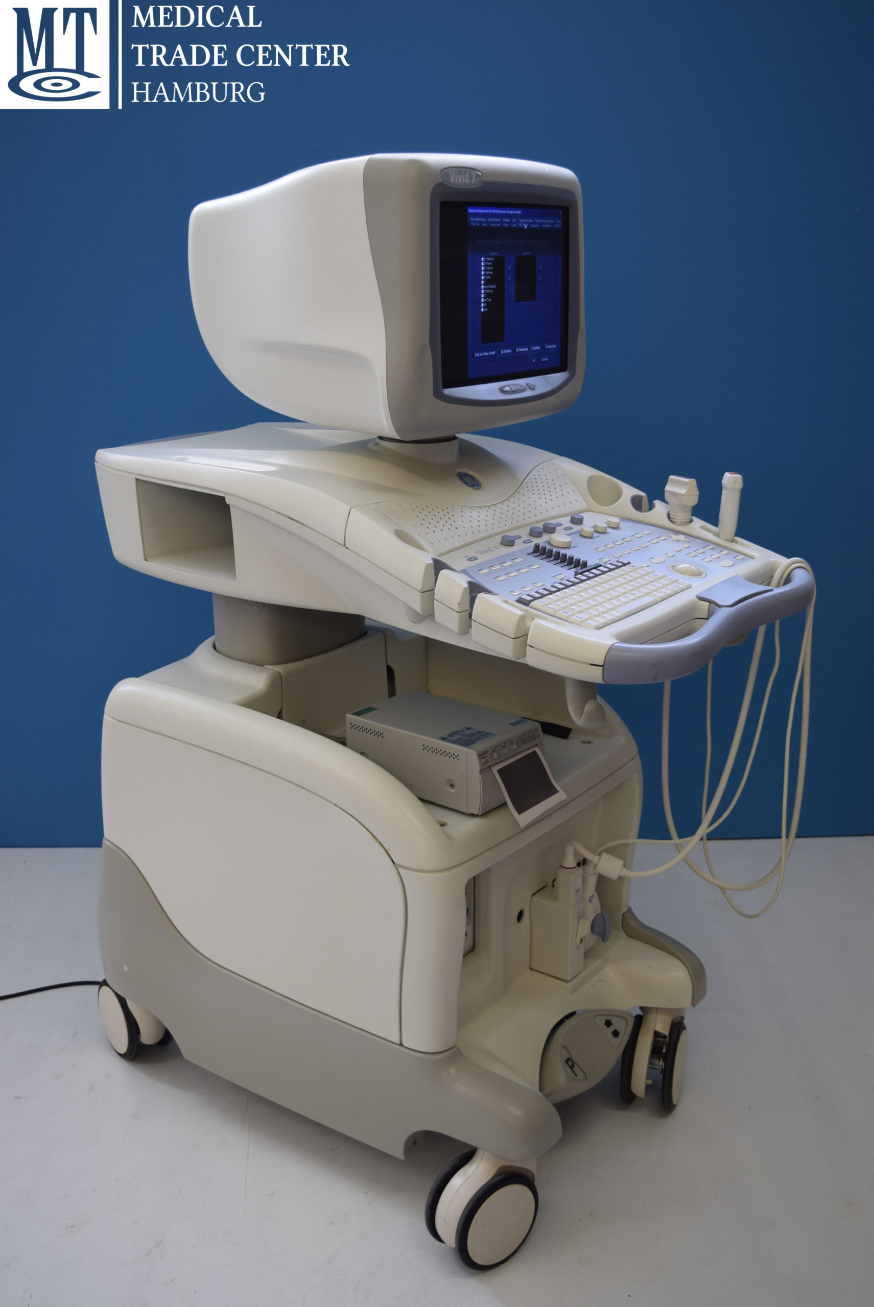 GE VIVID 4 Ultraschallgerät mit 3S und Linear Sonde
