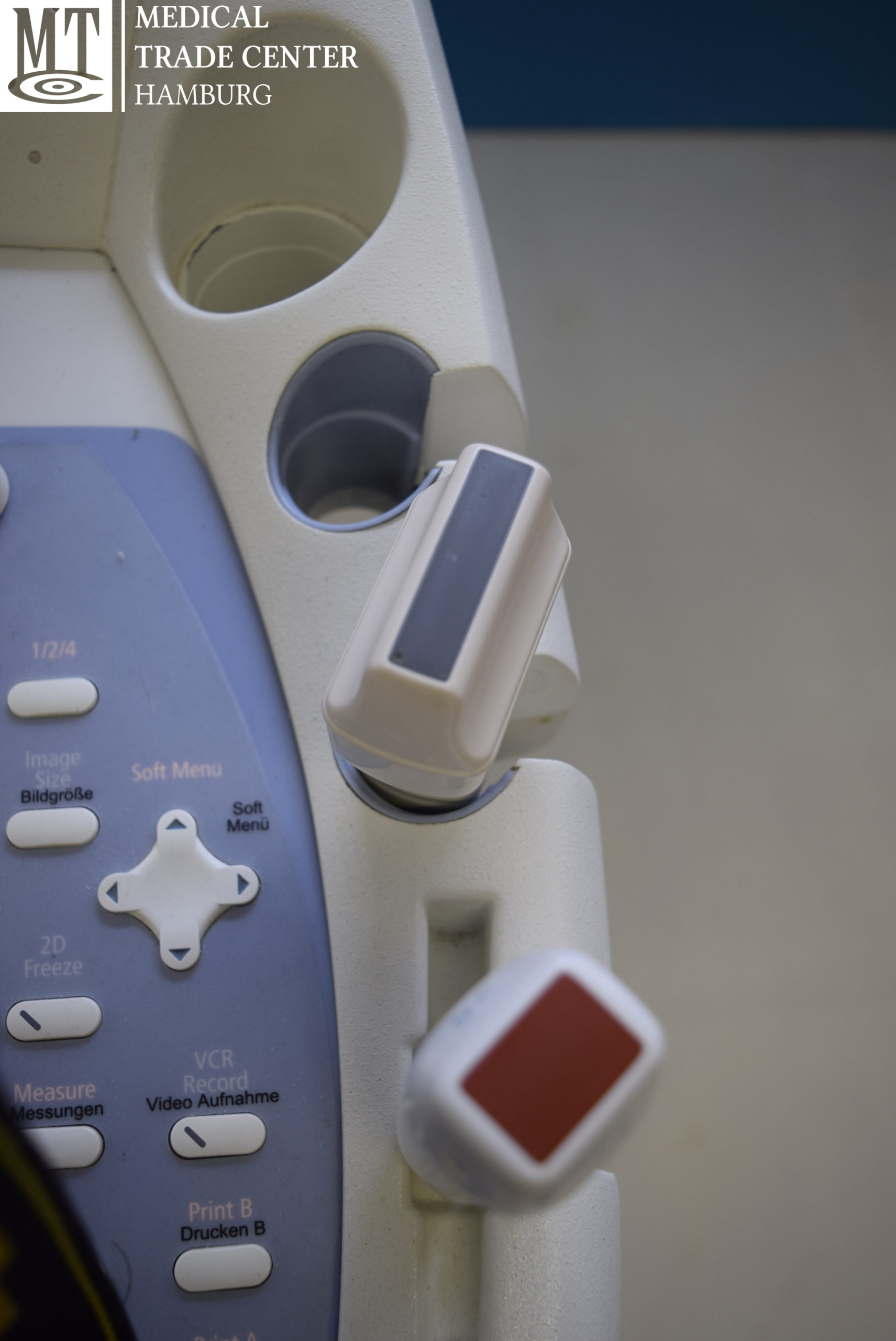 GE VIVID 4 Ultraschallgerät mit 3S und Linear Sonde