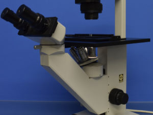Hund Wetzlar Wilovert  Inverted Microscope 2 Ocular 4 Objectives