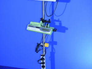 Infusionsstange mit Fresenius Pilot Anästhesie 2 und Injectomat 2000 Infusionspumpen