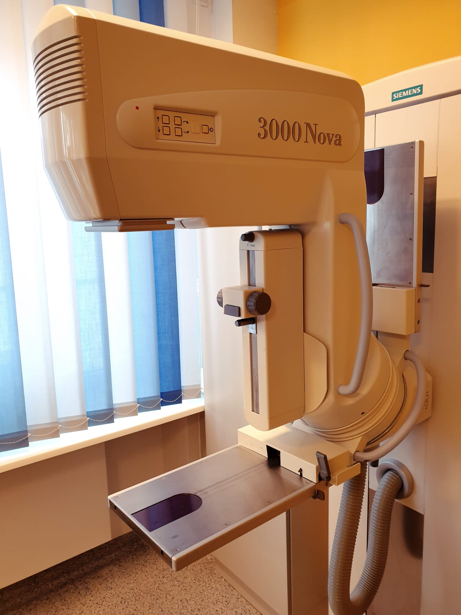 Siemens 3000 Nova Mammographie Mammomat DOM 2005
