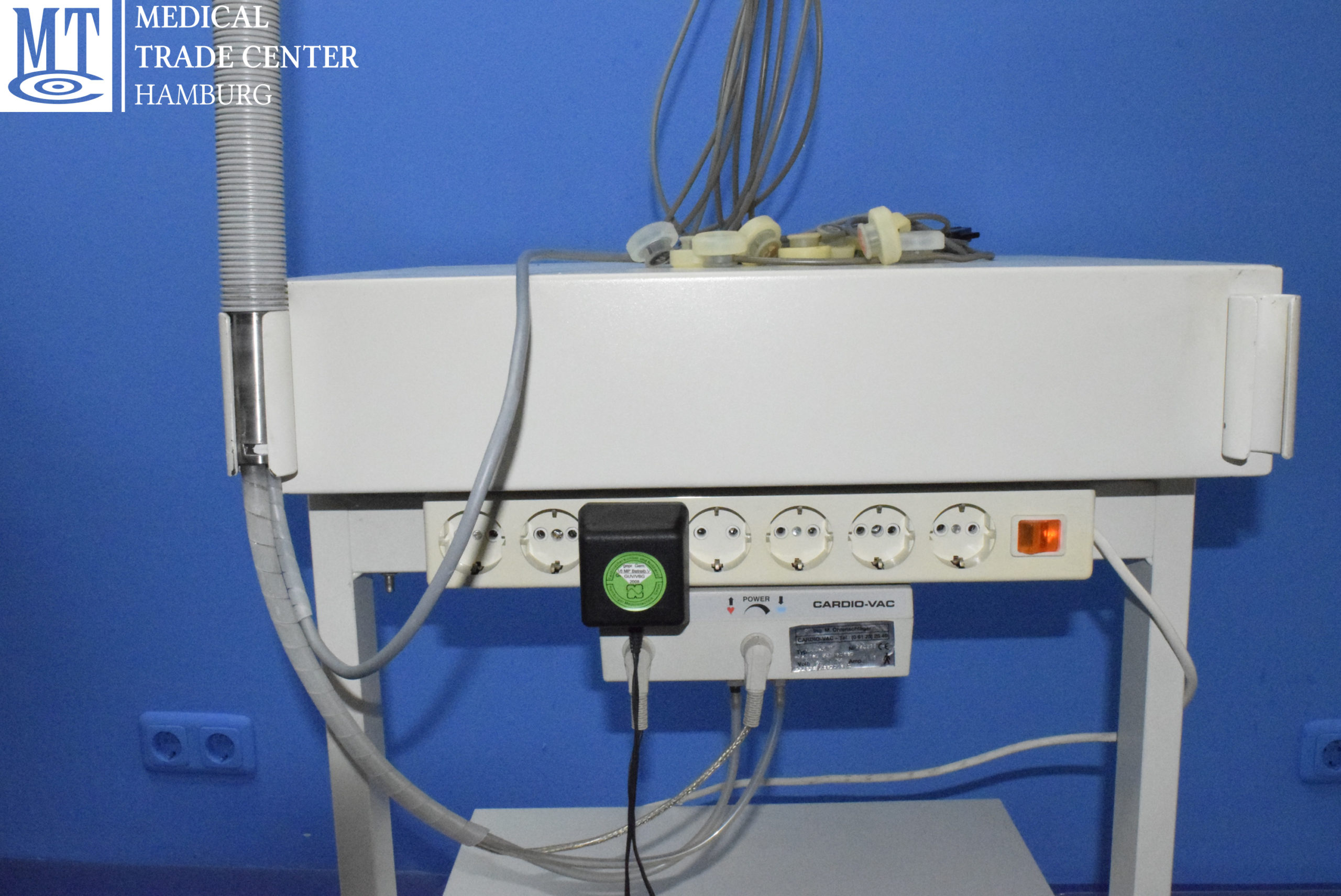 Ohlenschläger Cardio Vac EKG Sauganlage mit fahrbarem Gerätewagen