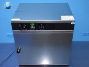 MEMMERT SM 500  Wärme und Trockenschrank